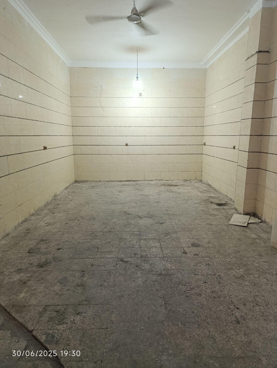 رهن و اجاره مغازه ۵۵ متری ایسین|اجارهٔ مغازه و غرفه|بندرعباس, |دیوار