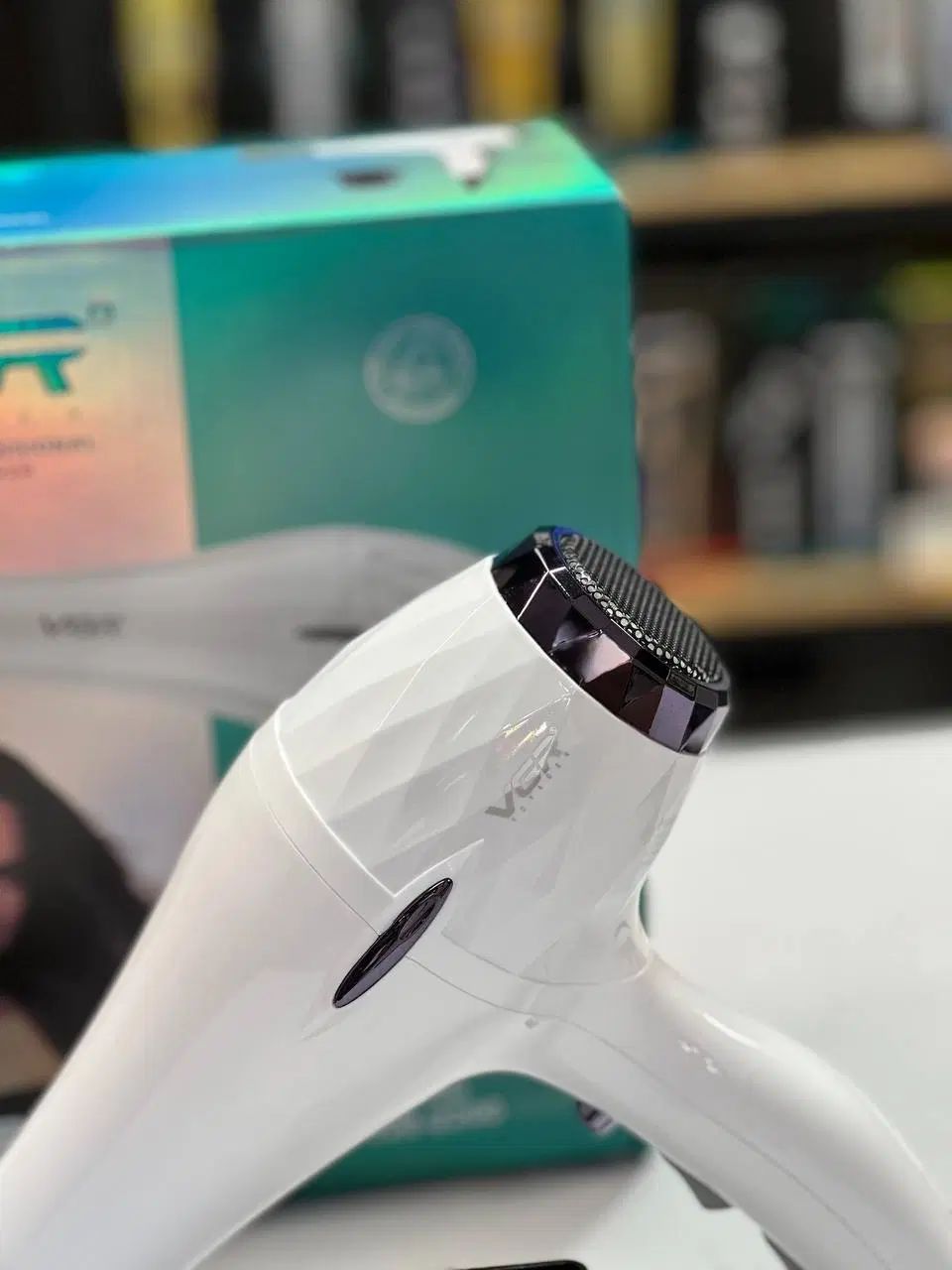 سشوار حرفه ای VGR 413 دوموتوره 2200W گارانتی|آرایشی، بهداشتی، درمانی|مشهد, آزادشهر|دیوار
