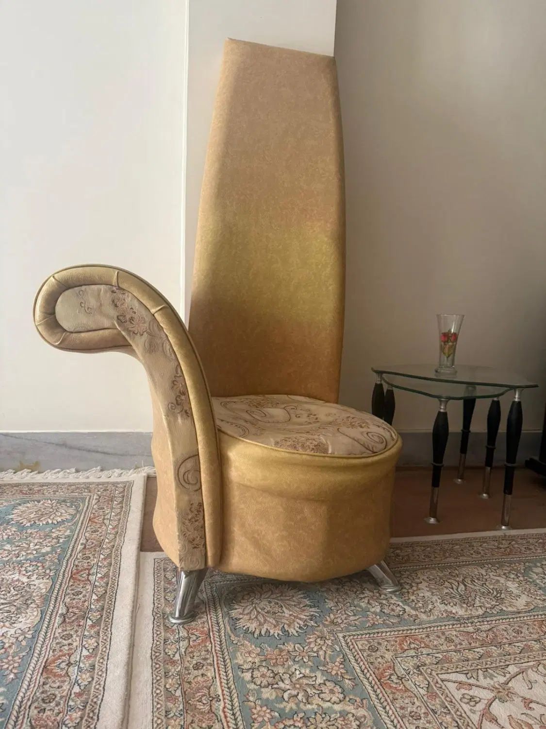 مبل هفت نفره راحتی|مبلمان خانگی و میز عسلی|اصفهان, خوراسگان|دیوار