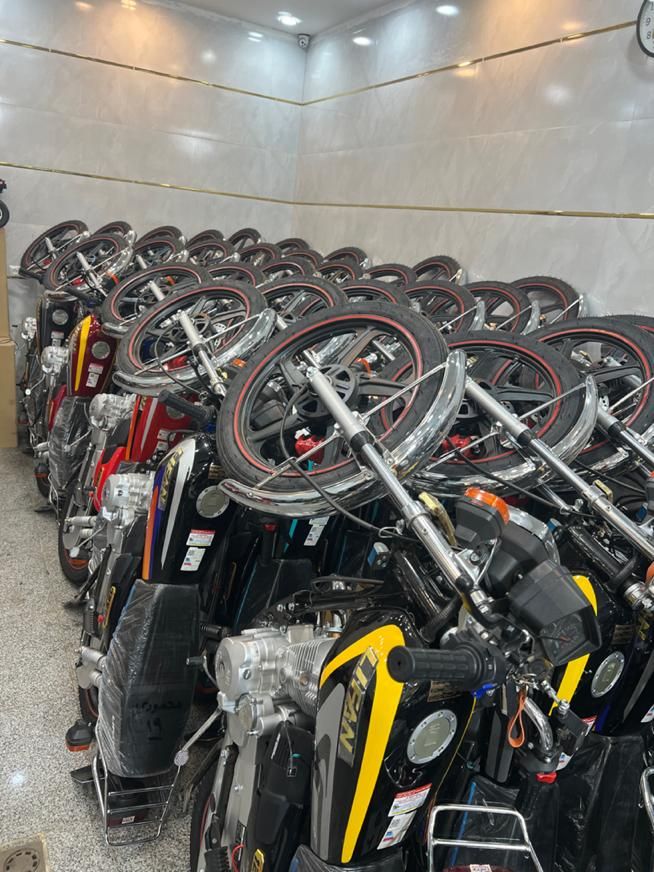 پرواز احسان ۲۰۰ خشک صفر ۱۴۰۴|موتورسیکلت|اصفهان, فروردین|دیوار