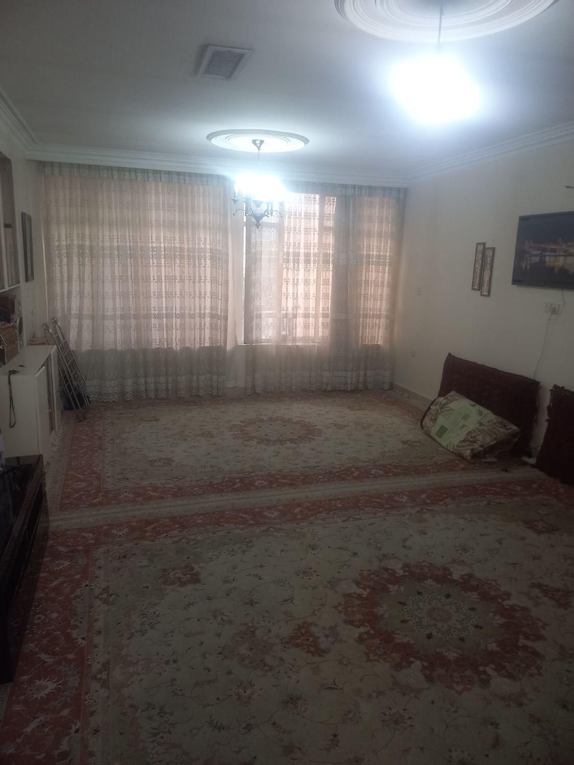 آپارتمان  کلنگی قابل سکونت و ساخت ۳ طبقه|فروش زمین و ملک کلنگی|تهران, لویزان|دیوار