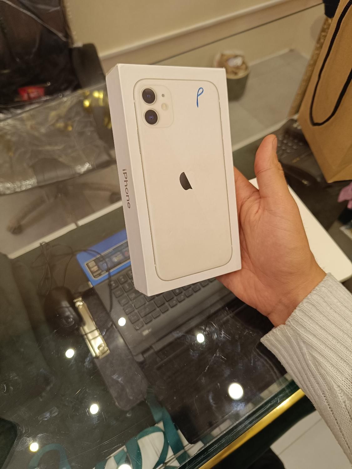 Iphone11 تمیز در حد نو کم کارکرد|موبایل|تهران, مخصوص|دیوار