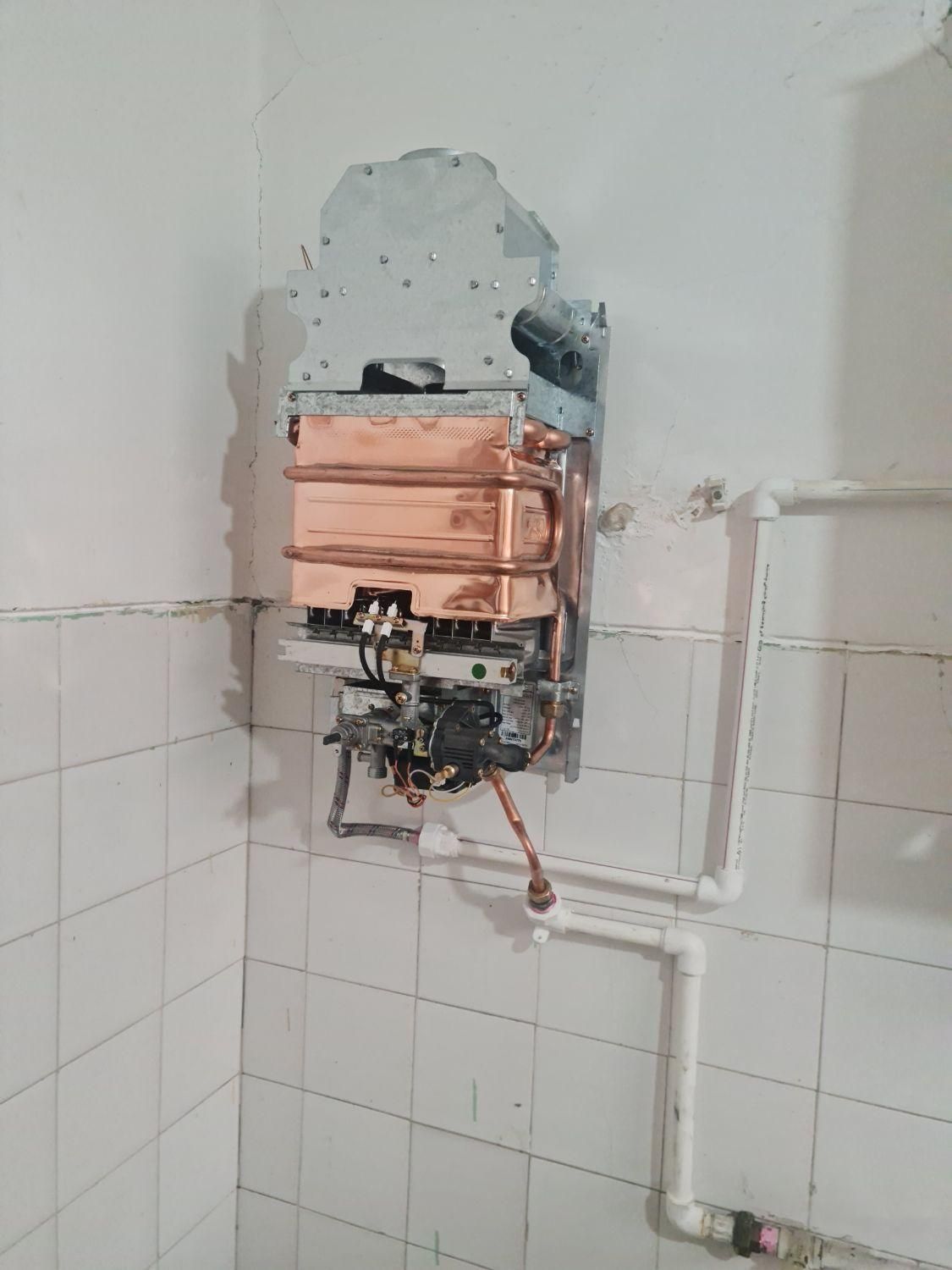 تعمیرات، نصب و سرویس انواع پکیج و آبگرم کن دیواری|خدمات پیشه و مهارت|میاندوآب, |دیوار