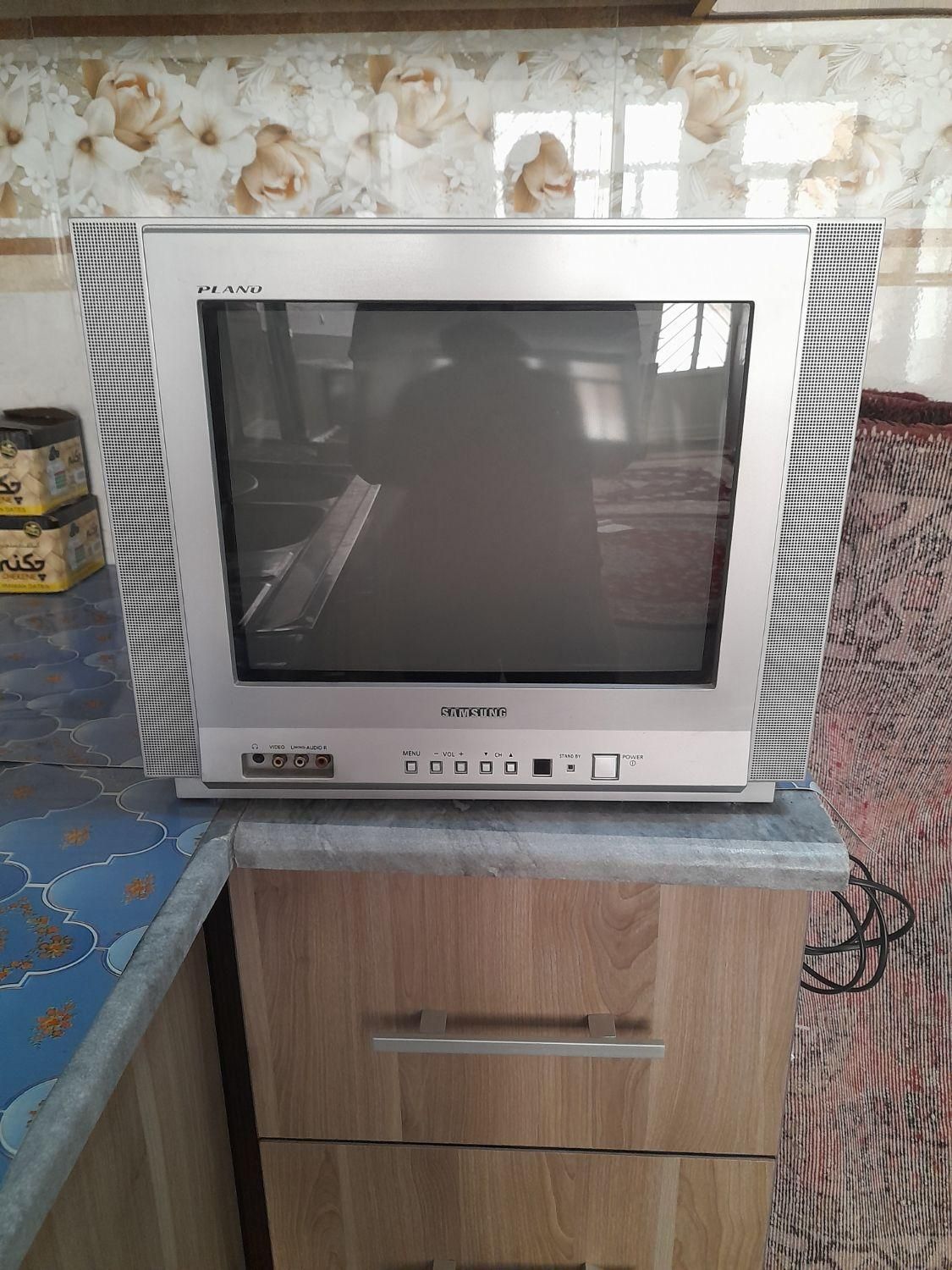 تلویزیون سامسونگ|تلویزیون و پروژکتور|قم, کیوانفر|دیوار