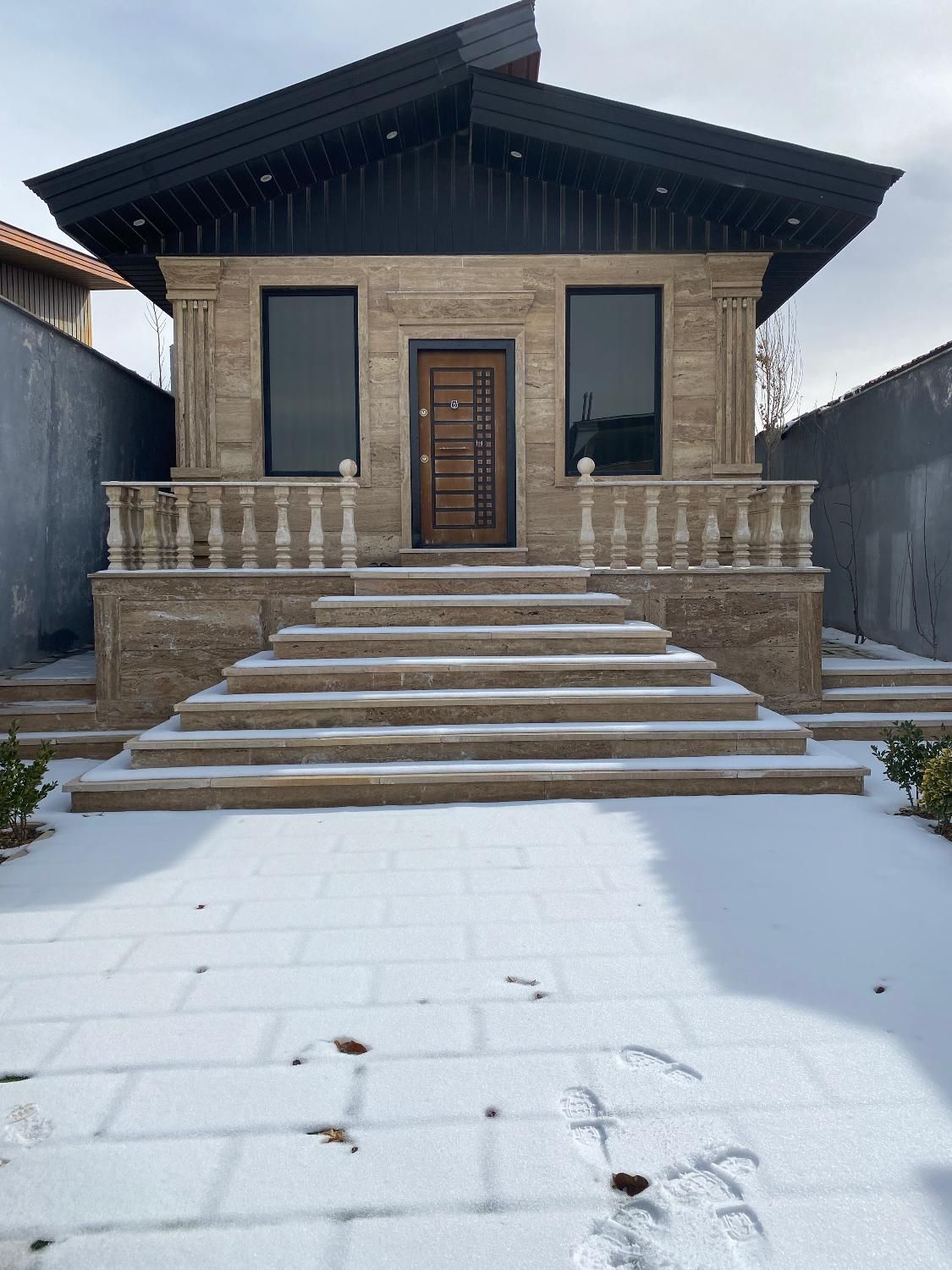 اجاره روزانه/هفتگی/ماهانه ویلا|اجارهٔ کوتاهمدت ویلا و باغ|کیلان, |دیوار