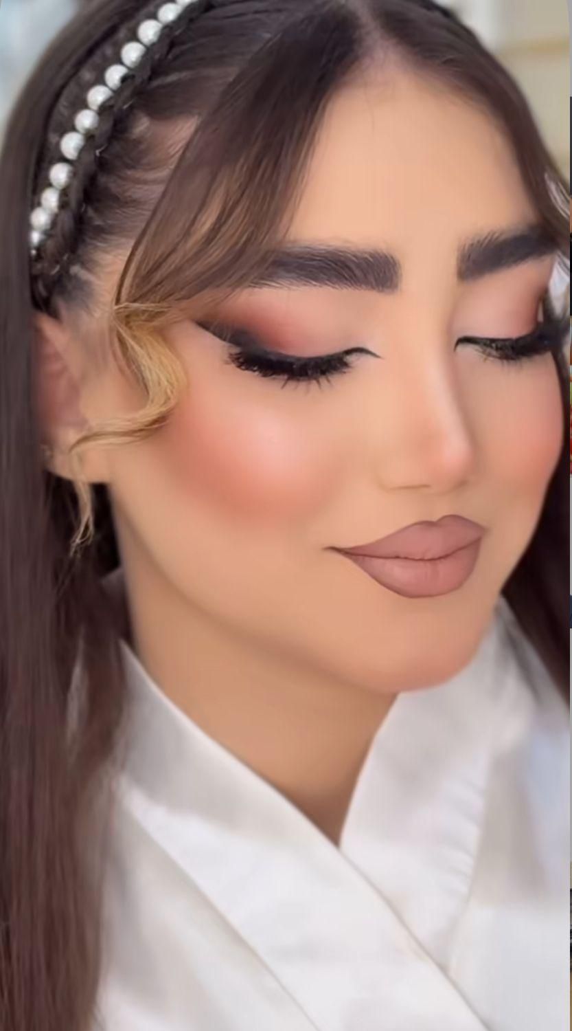 میکاپ و شنیون حرفه ای|خدمات آرایشگری و زیبایی|کرمانشاه, |دیوار
