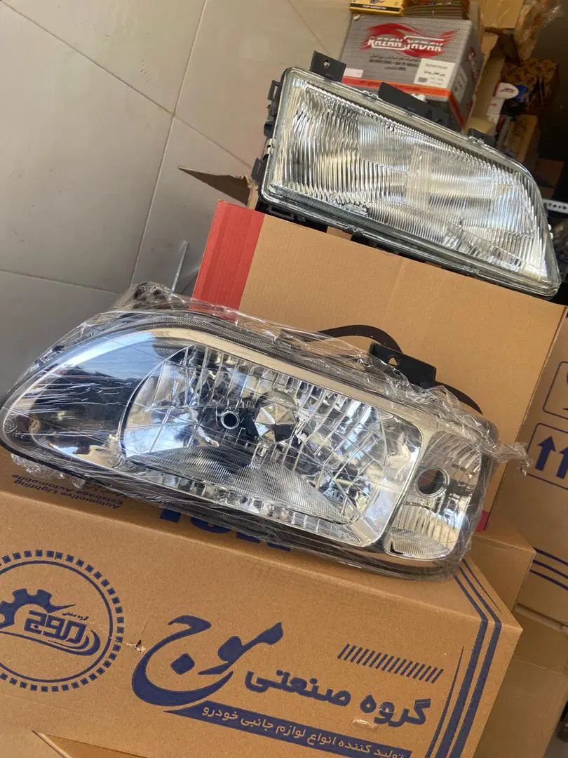 فروش انواع چراغ ، خطر و طلق خودرو زیر قیمت لیست|قطعات یدکی و لوازم جانبی|کاشان, قطب راوندی|دیوار