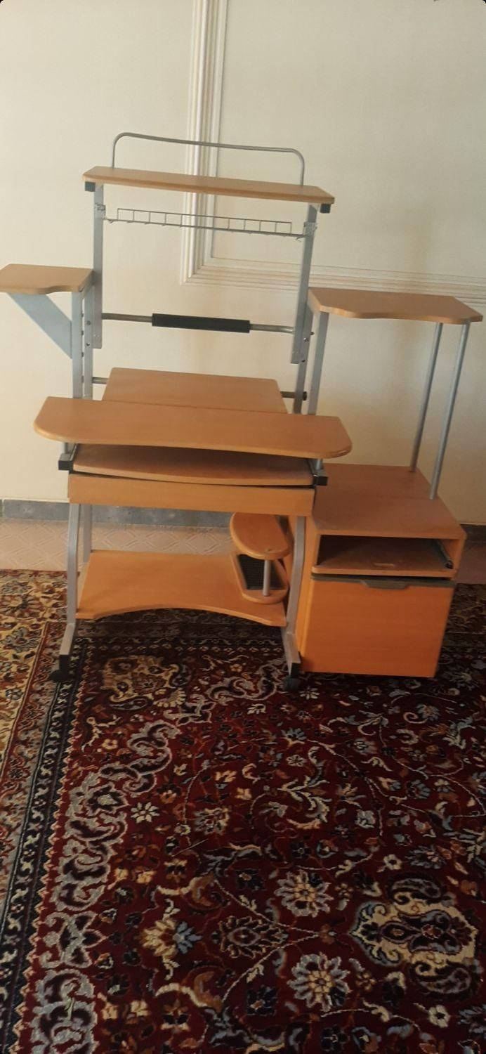 فروش میز کامپیوتر|میز تحریر و کامپیوتر|اصفهان, شهرک زاینده رود|دیوار