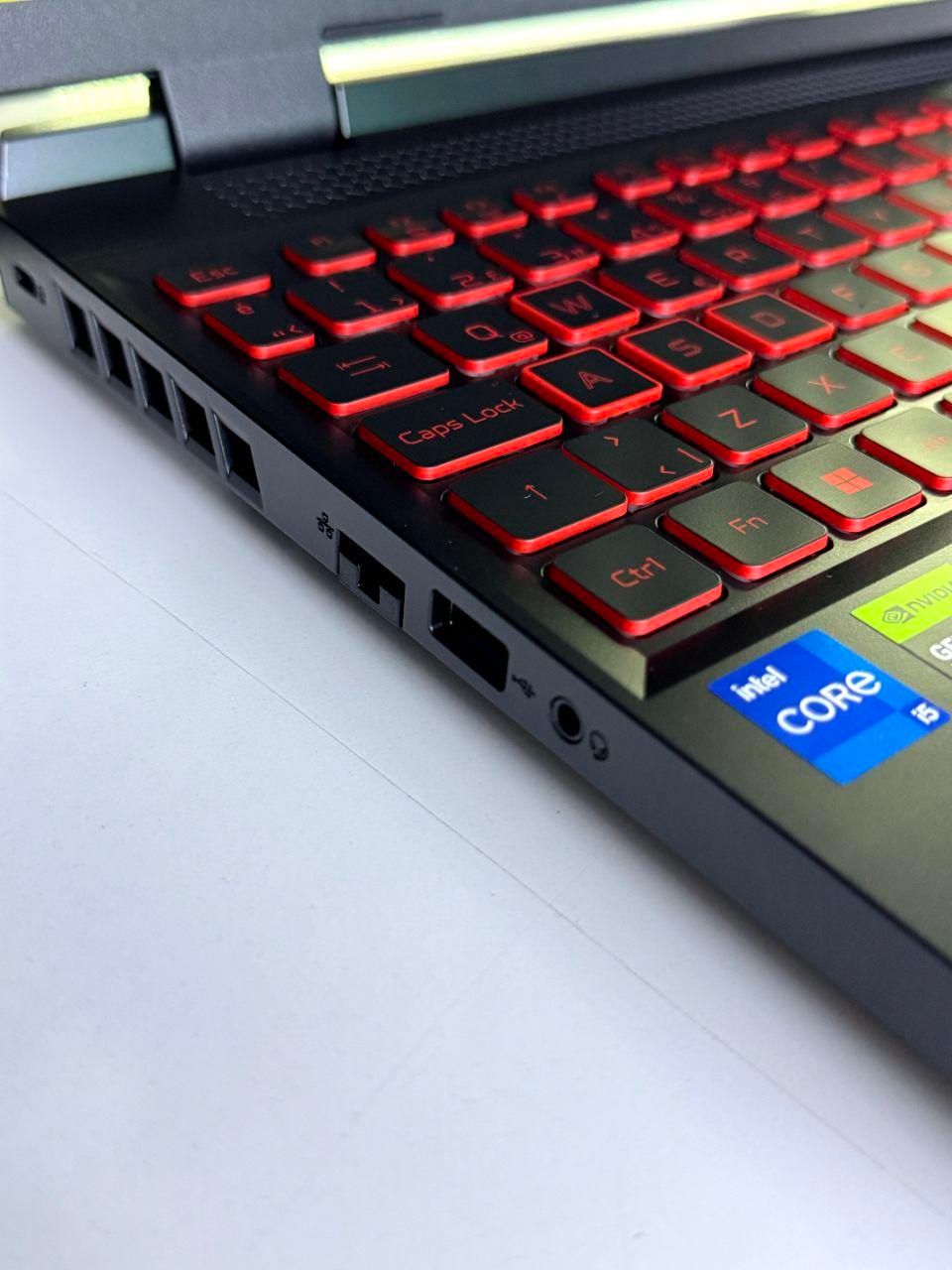 لپتاپ گیمینگ بسیار زیبای acer nitro 5 /اقساطی|رایانه همراه|تبریز, |دیوار