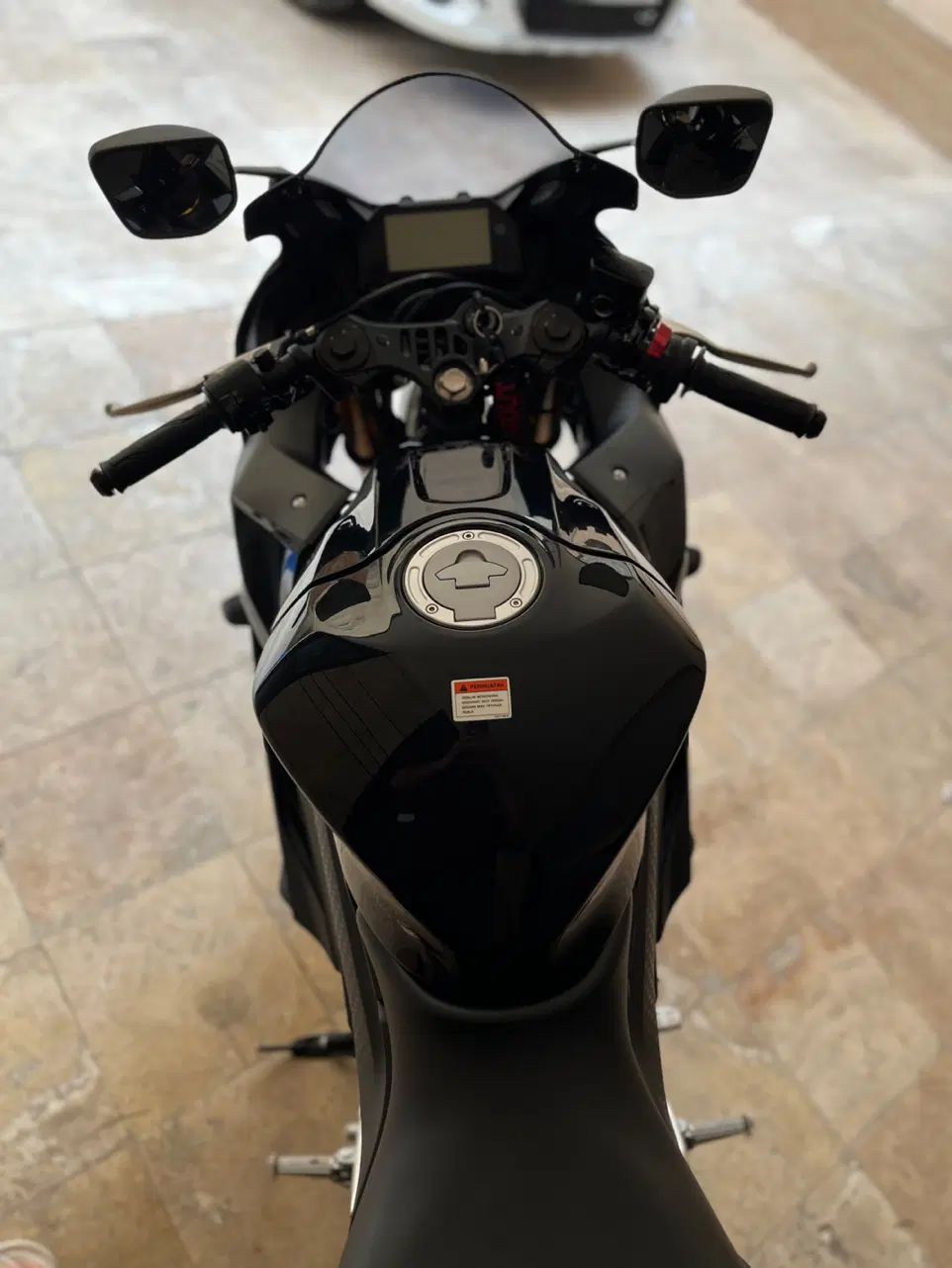 یاماها آر۲۵ yamaha r25 در حد صفر|موتورسیکلت|تهران, پاسداران|دیوار