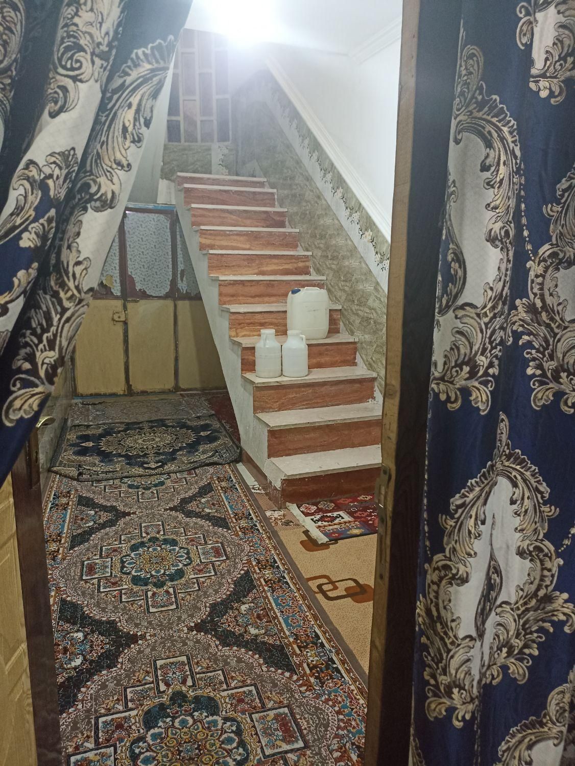 منزل دو نبش 250 متری ۴خوابه چاه جمال نبش توحید11|فروش خانه و ویلا|ایرانشهر, |دیوار