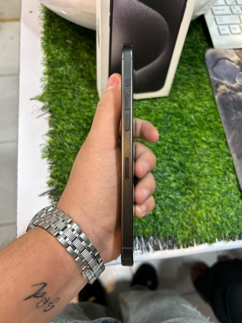 اپل iPhone 15 Pro Max باحافظهٔ۲۵۶گیگابایت باریجستر|موبایل|کرج, کوی امامیه|دیوار