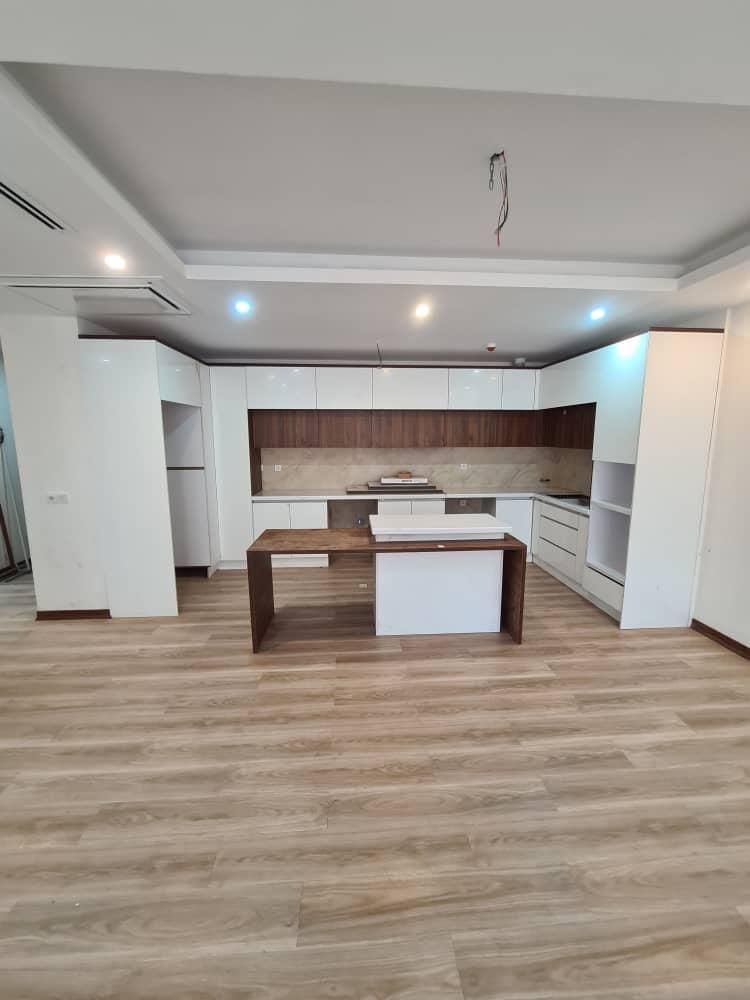 آپارتمان ۱۱۶ متری ۲ خواب ویو کوه بدون مشرف