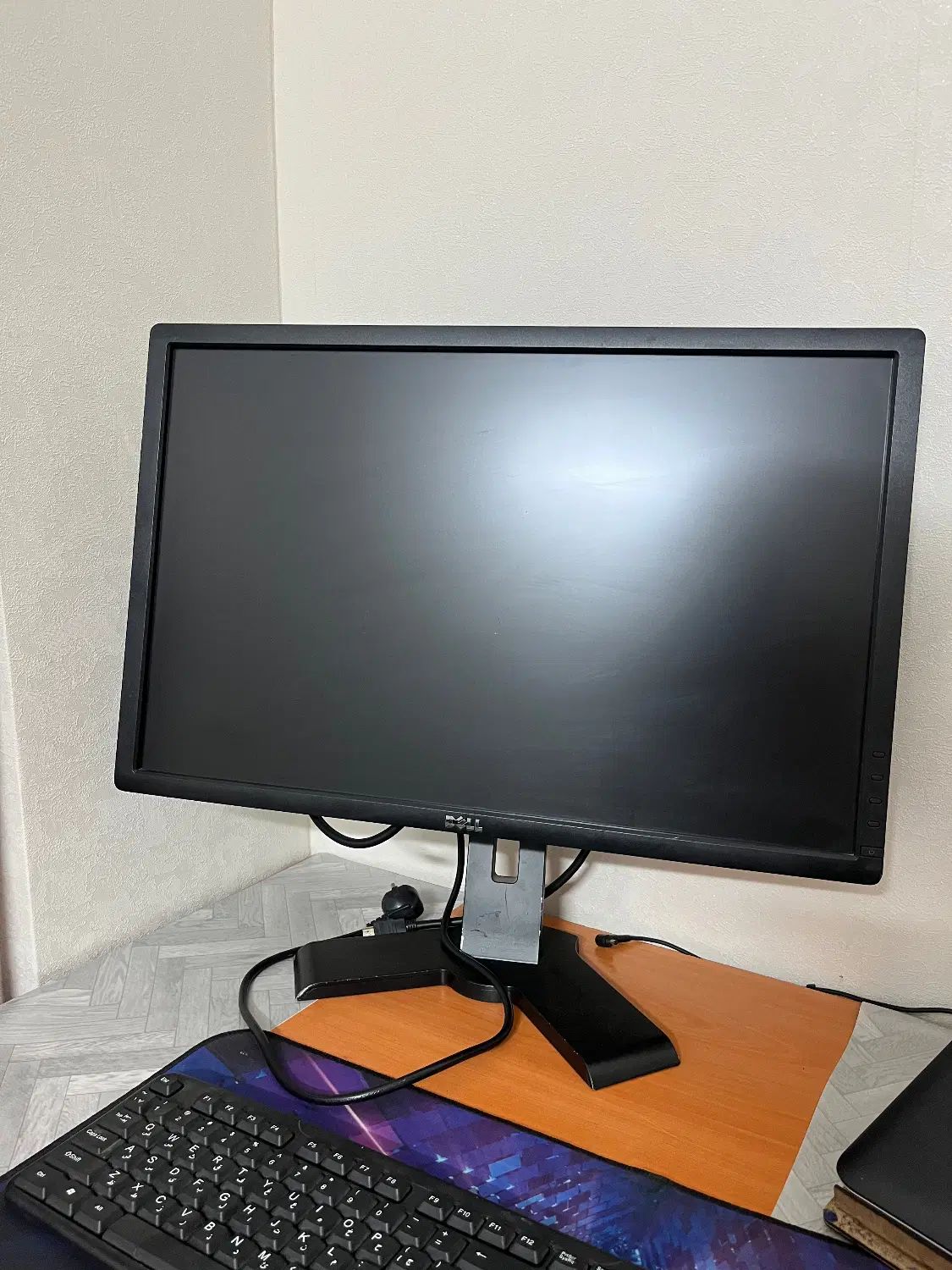 مانیتور ۲۴ اینچ DELL|قطعات و لوازم جانبی رایانه|کرج, پیشاهنگی|دیوار