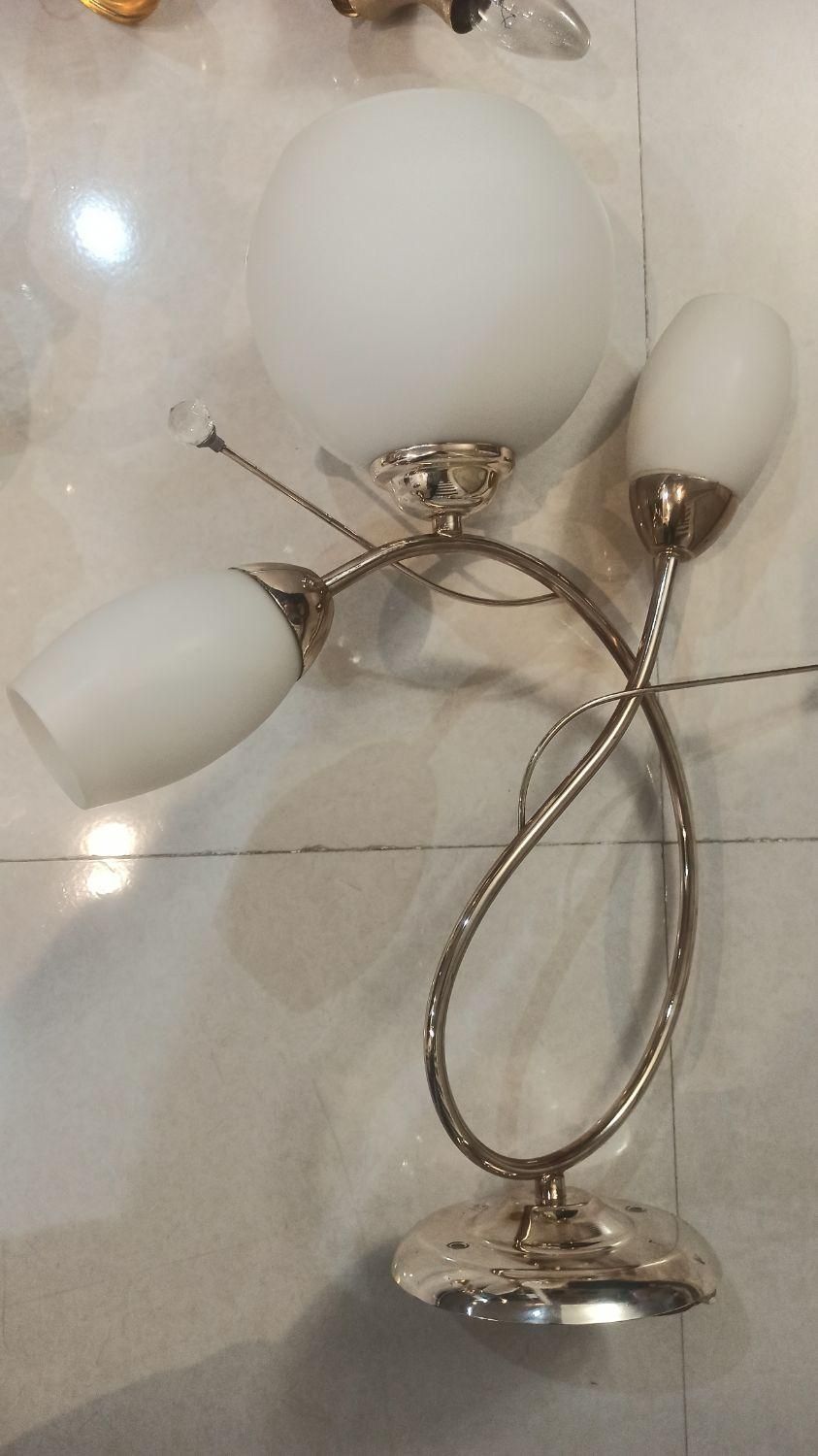 یک عدد چراغ سه شعله حبابدارد|لوستر و چراغ آویز|ارومیه, |دیوار