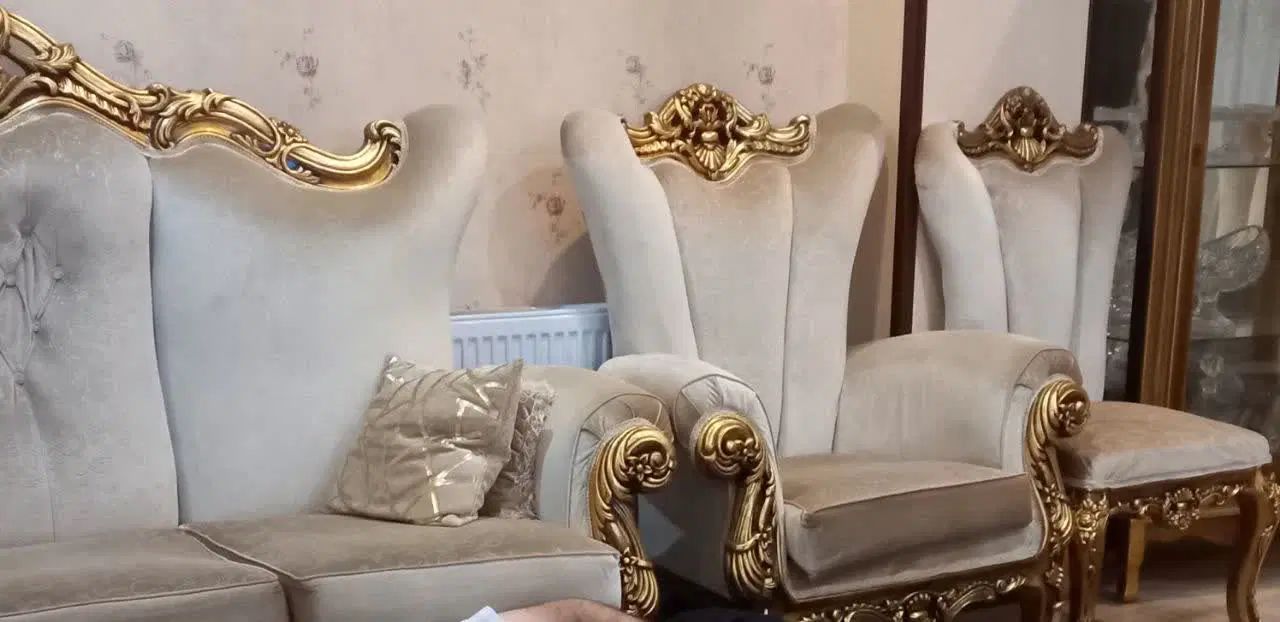 مبل یازده نفره سالم با دوعسلی وجلو مبلی|مبلمان خانگی و میز عسلی|تهران, گلچین|دیوار