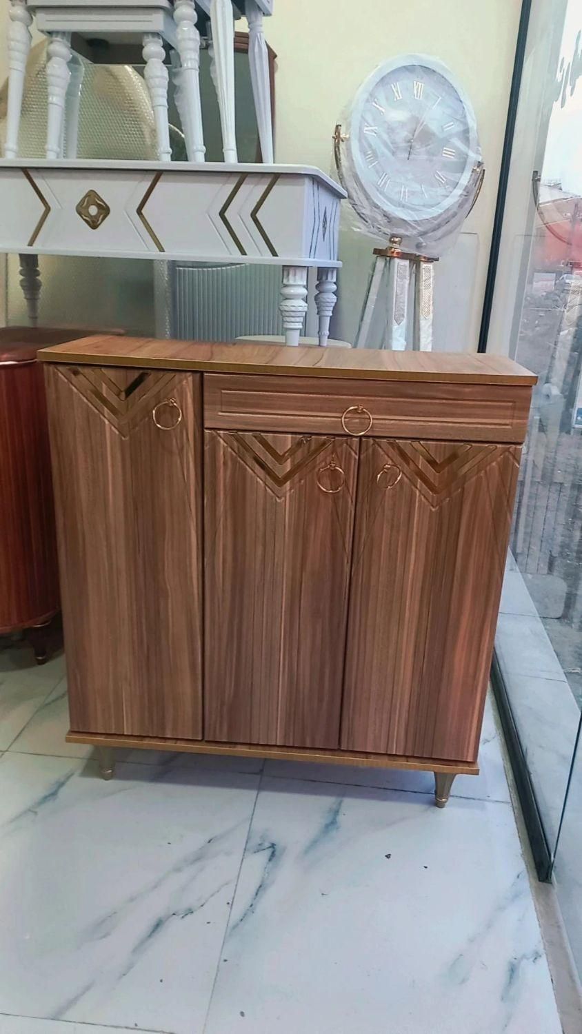 جاکفشی|جاکفشی، کمد، دراور|آستارا, |دیوار