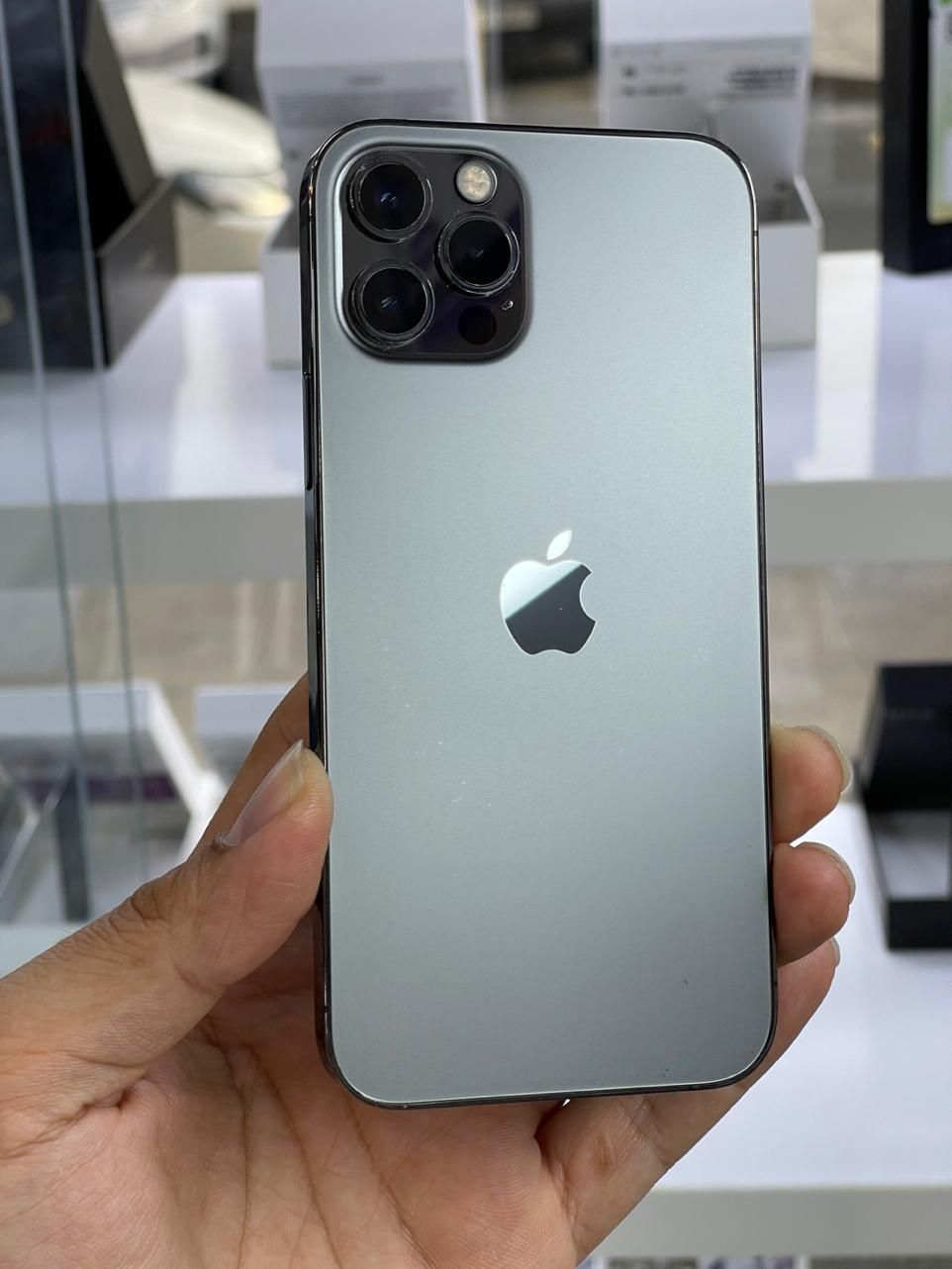اپل iPhone 12 Pro با حافظهٔ ۱۲۸ گیگابایت|موبایل|پرند, |دیوار