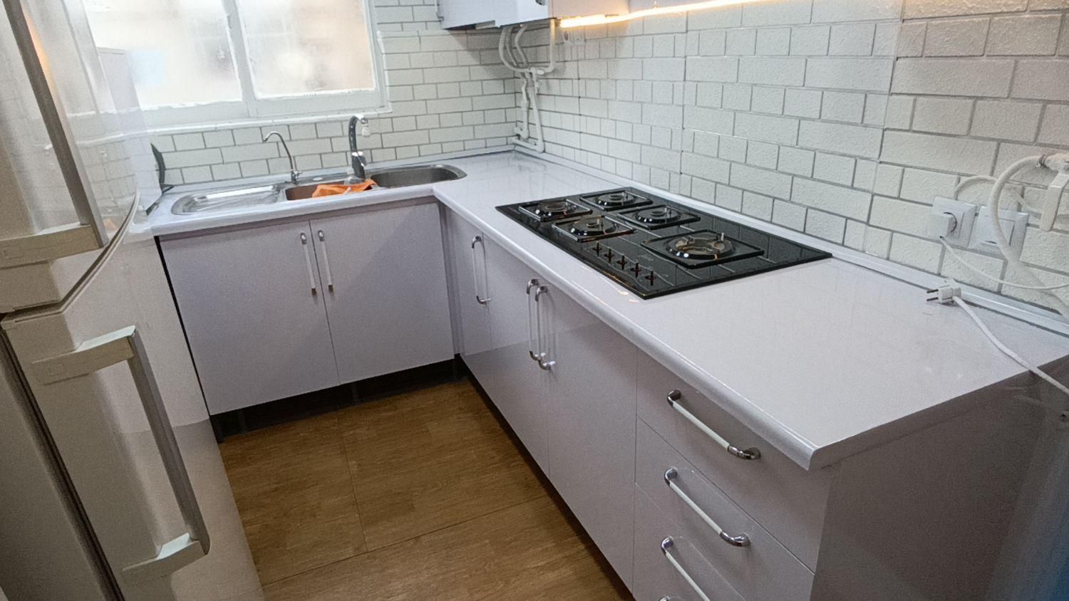 برچسب کابینت با نصاب متخصص برای  تمام سطوح صاف|خدمات پیشه و مهارت|زنجان, |دیوار