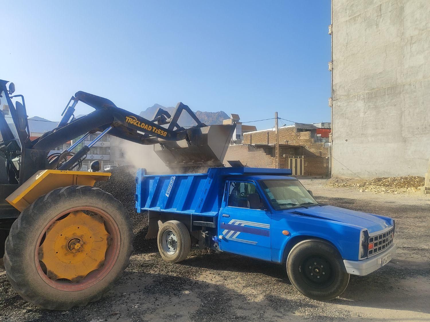 سیمان گچ صدف پوکه معدنی ماسه آهک  قیر  آجر|مصالح و تجهیزات ساختمان|خرم‌آباد, |دیوار