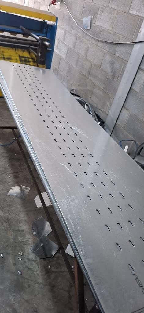 سینی کابل و نردبان کابل شرکت سازه گستر پارسا|ماشین‌آلات صنعتی|پاکدشت, |دیوار
