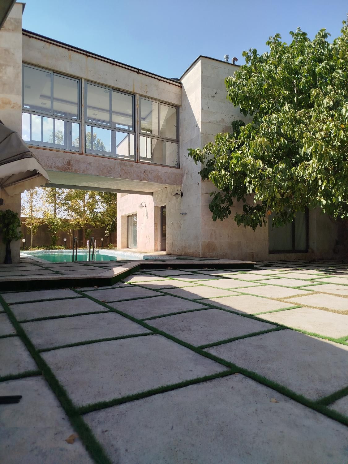 ویلا باغ هزارمتری|اجارهٔ کوتاه‌مدت ویلا و باغ|شیراز, شهرک والفجر|دیوار