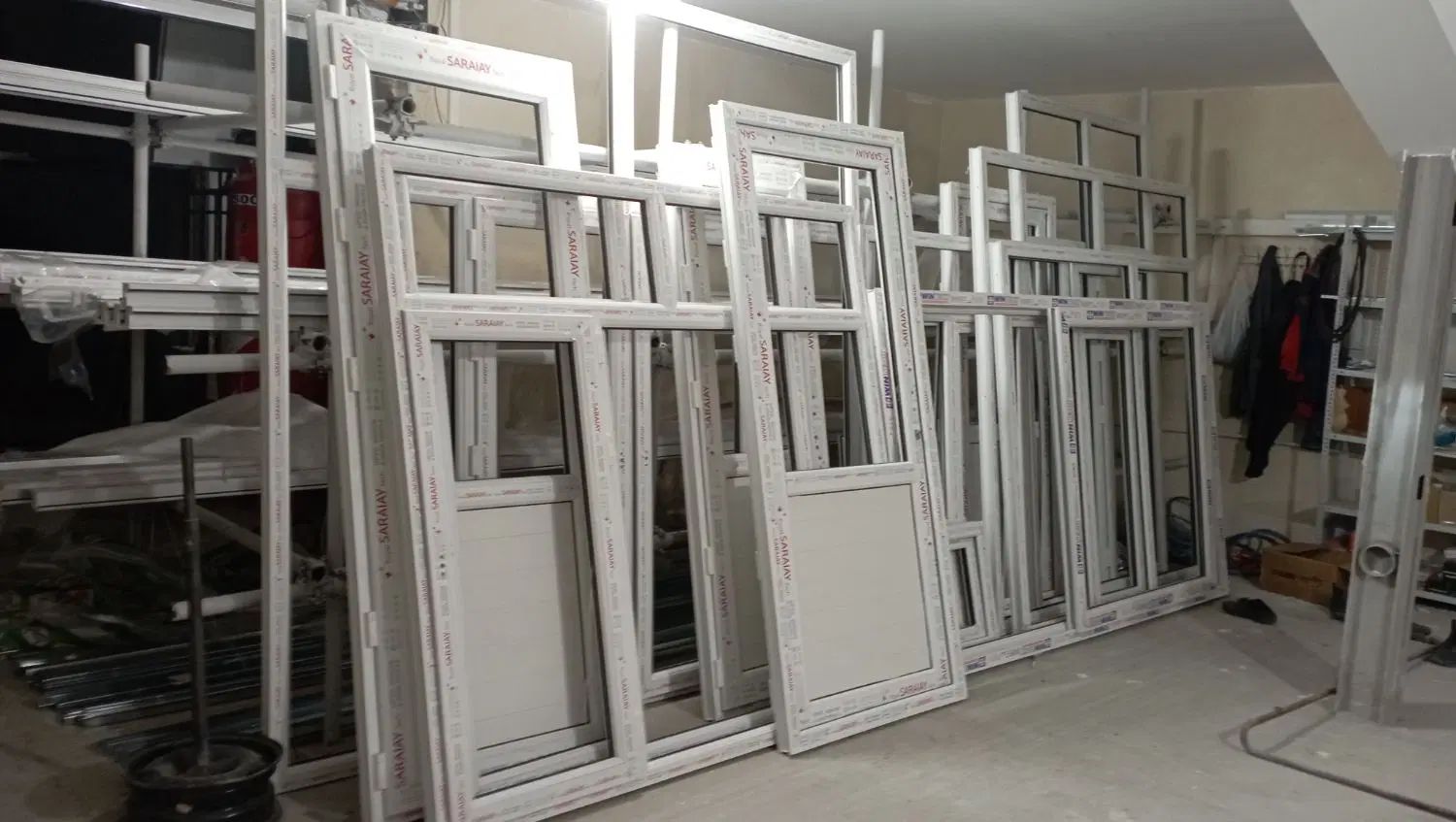 استخدام نیروی کارگاه درب و پنجره آلومینیوم و upvc|استخدام صنعتی، فنی، مهندسی|صدرا-فارس, فاز ۱|دیوار