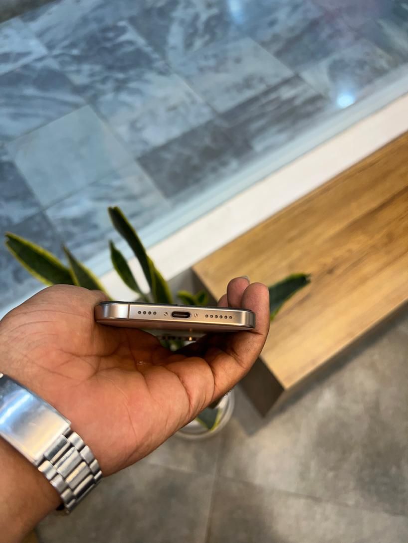 اپل iPhone 16 Pro Max با حافظهٔ ۲۵۶ گیگابایت|موبایل|اصفهان, باغ زرشک|دیوار