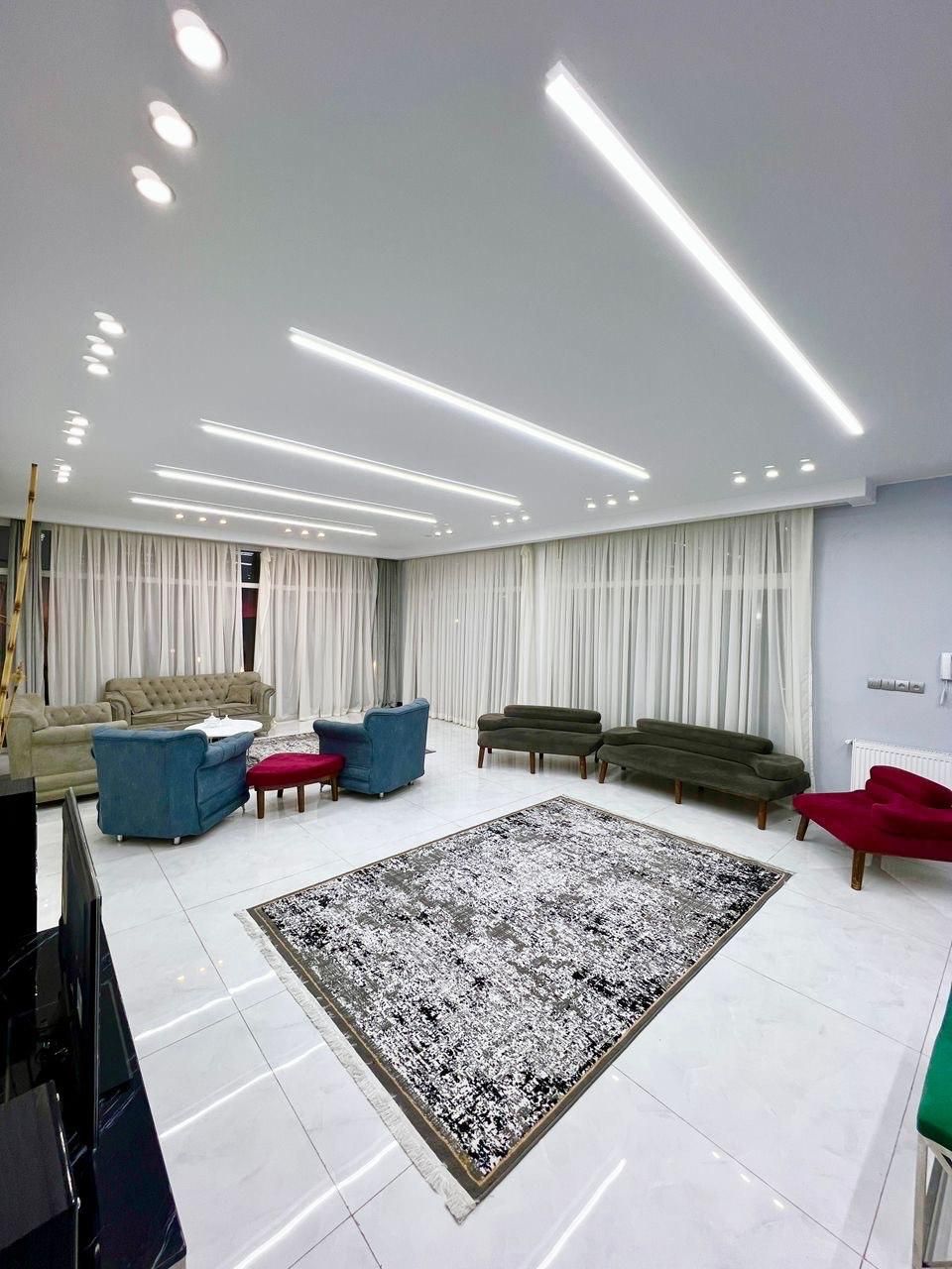 فرش عارف ترمه ۷۰۰شانه|فرش|تهران, فلسطین (میدان انقلاب)|دیوار