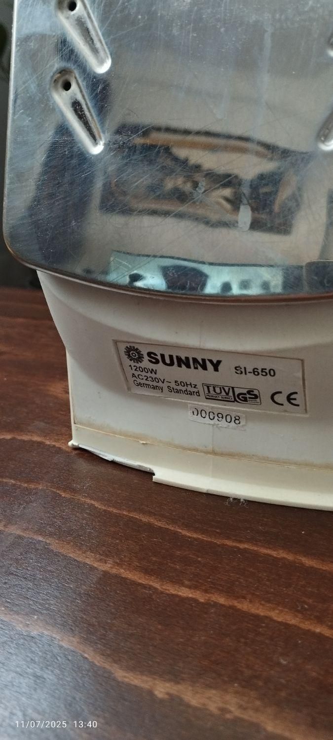 اتو بخار ۱۲۰۰ وات (سانی ) sunny مدل sl-650|اتو و لوازم اتو|مشهد, امامیه|دیوار