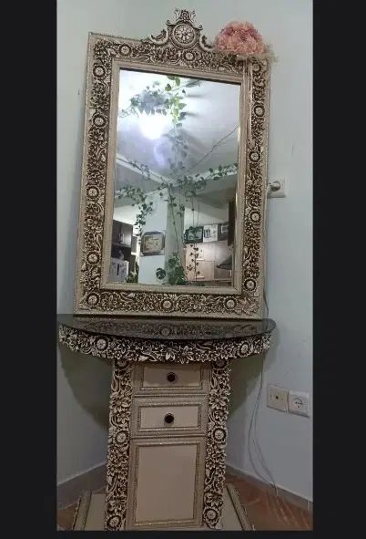 اینه و کنسول بسیار شیک مناسب برای جهزیه و...|بوفه، ویترین، کنسول|شاهرود, |دیوار