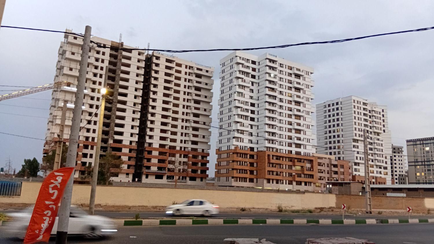 ۱۴۱ متر ۳ خواب ویو ابدی بوستان علوی فروش فوری|فروش آپارتمان|قم, الغدیر|دیوار