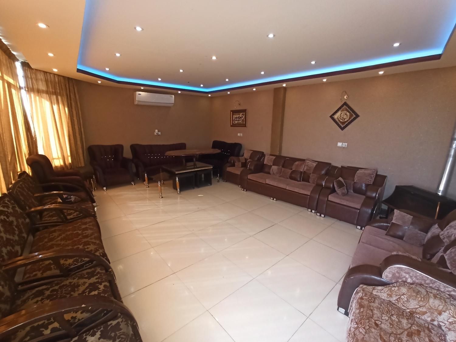 باغ ویلا اقامتی وسالن جشن در زرینشهر زرین شهر|اجارهٔ کوتاهمدت ویلا و باغ|لنجان, |دیوار