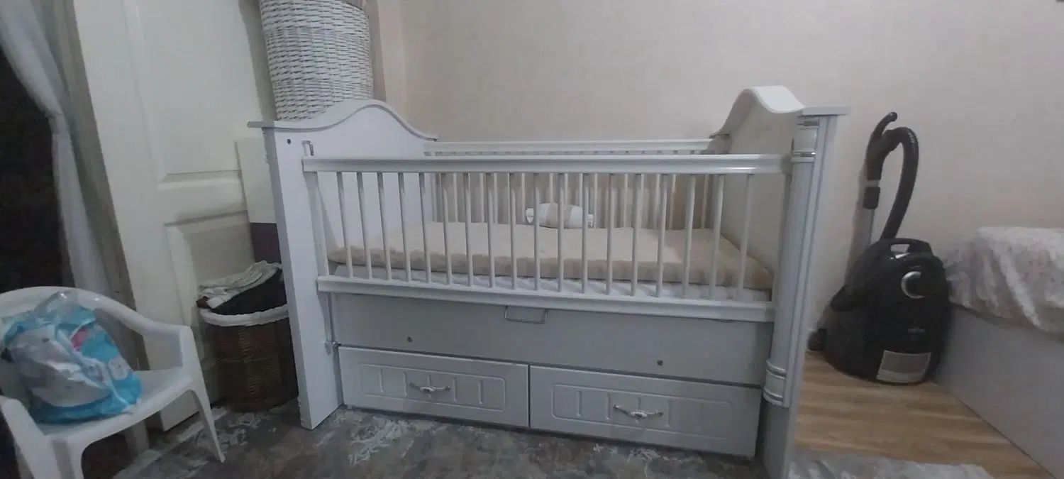 تخت کودک درحد نو|تخت و صندلی بچه|تهران, دروس|دیوار