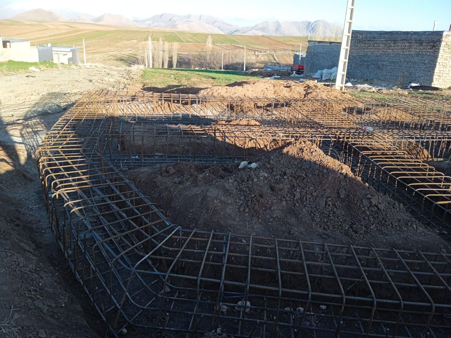 آرموتوربندی اجرای فونداسیون وسقف های فلزی وبتونی|خدمات پیشه و مهارت|نورآباد, |دیوار