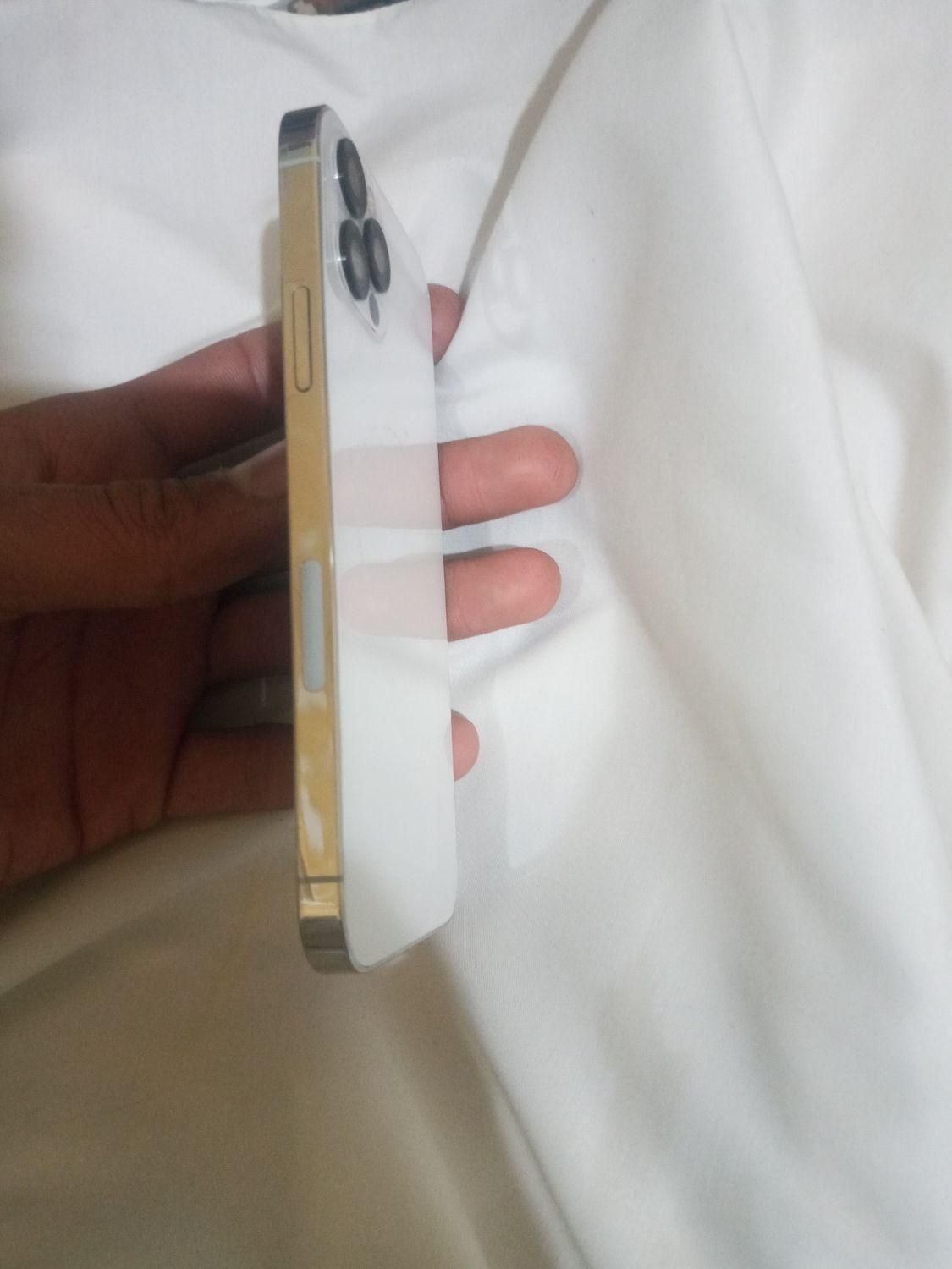 اپل iPhone 12 Pro با حافظهٔ ۵۱۲ گیگابایت|موبایل|زاهدان, |دیوار