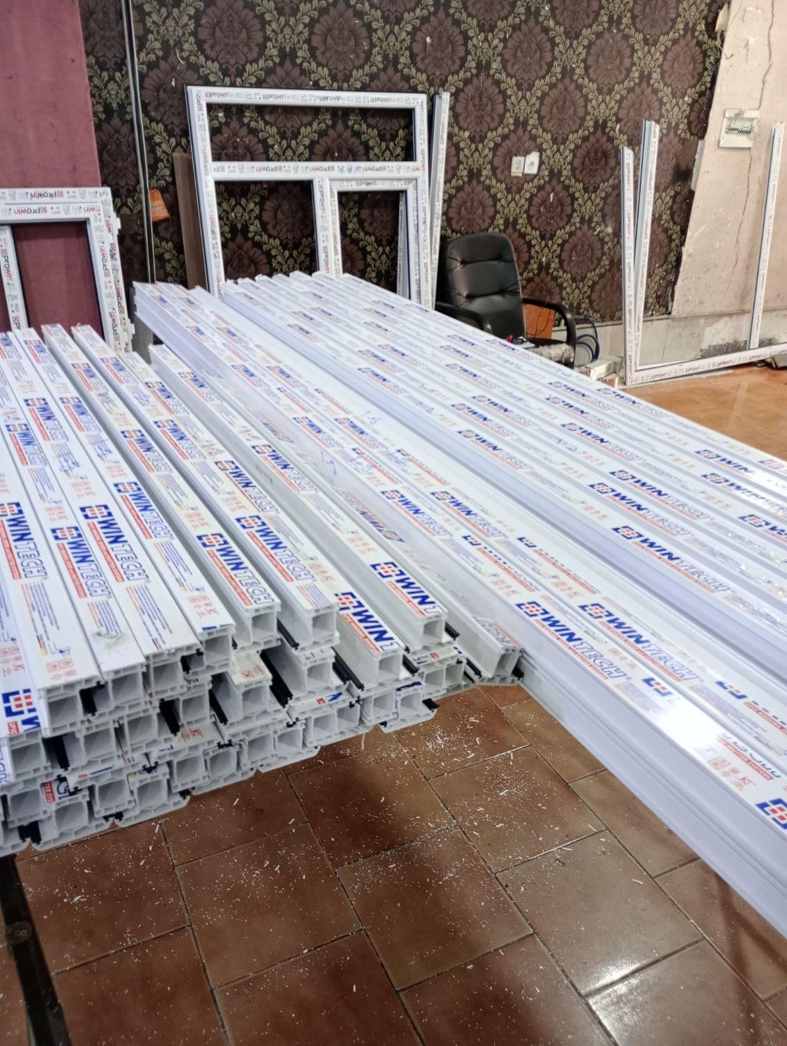تعمیرات ، ساخت ، ریگلاژ وتعویض درب و پنجره upvc|خدمات پیشه و مهارت|کرج, گوهردشت|دیوار