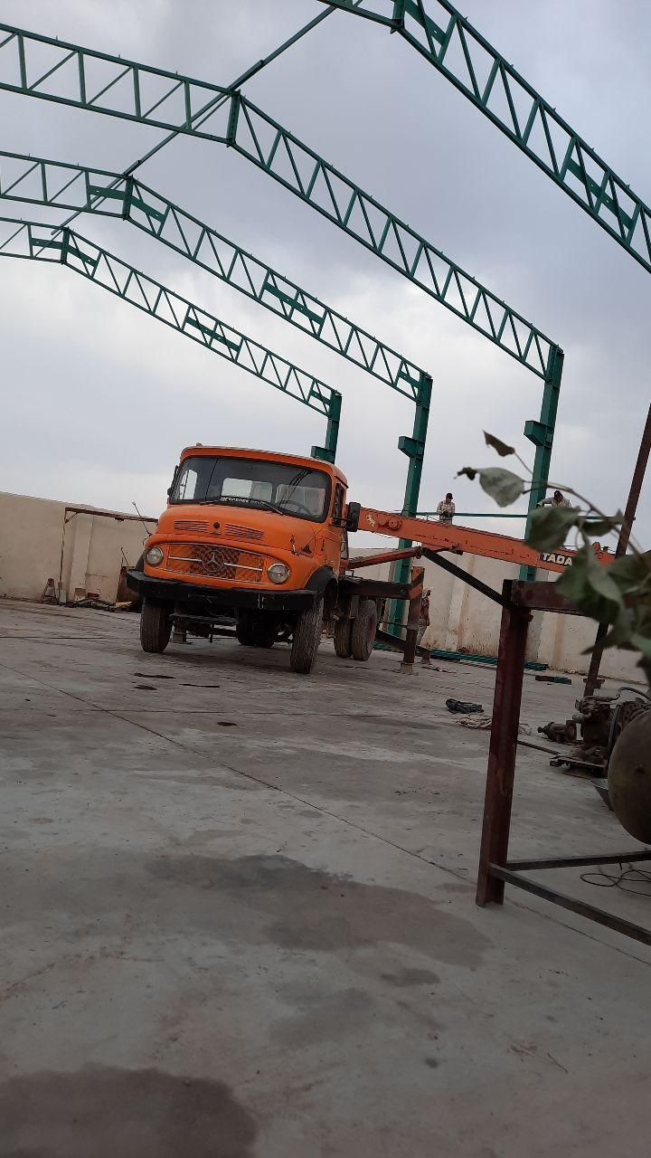 نصب سوله و پوشش سقف شیروانی|خدمات پیشه و مهارت|یزد, |دیوار