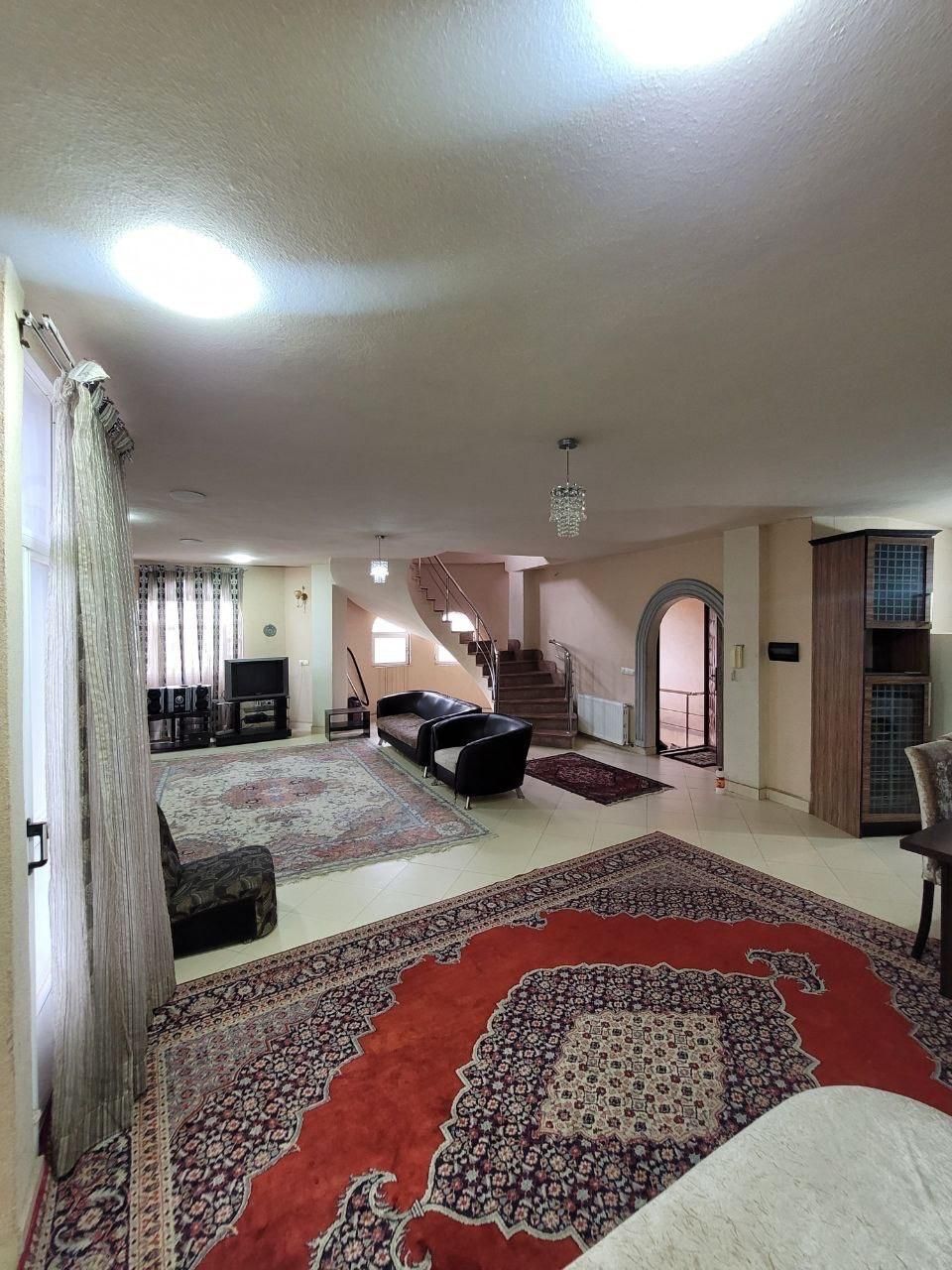 اجاره روزانه/هفتگی/ماهانه ویلای ساحلی|اجارهٔ کوتاه‌مدت ویلا و باغ|بندر انزلی, لیچارگی حسن رود|دیوار