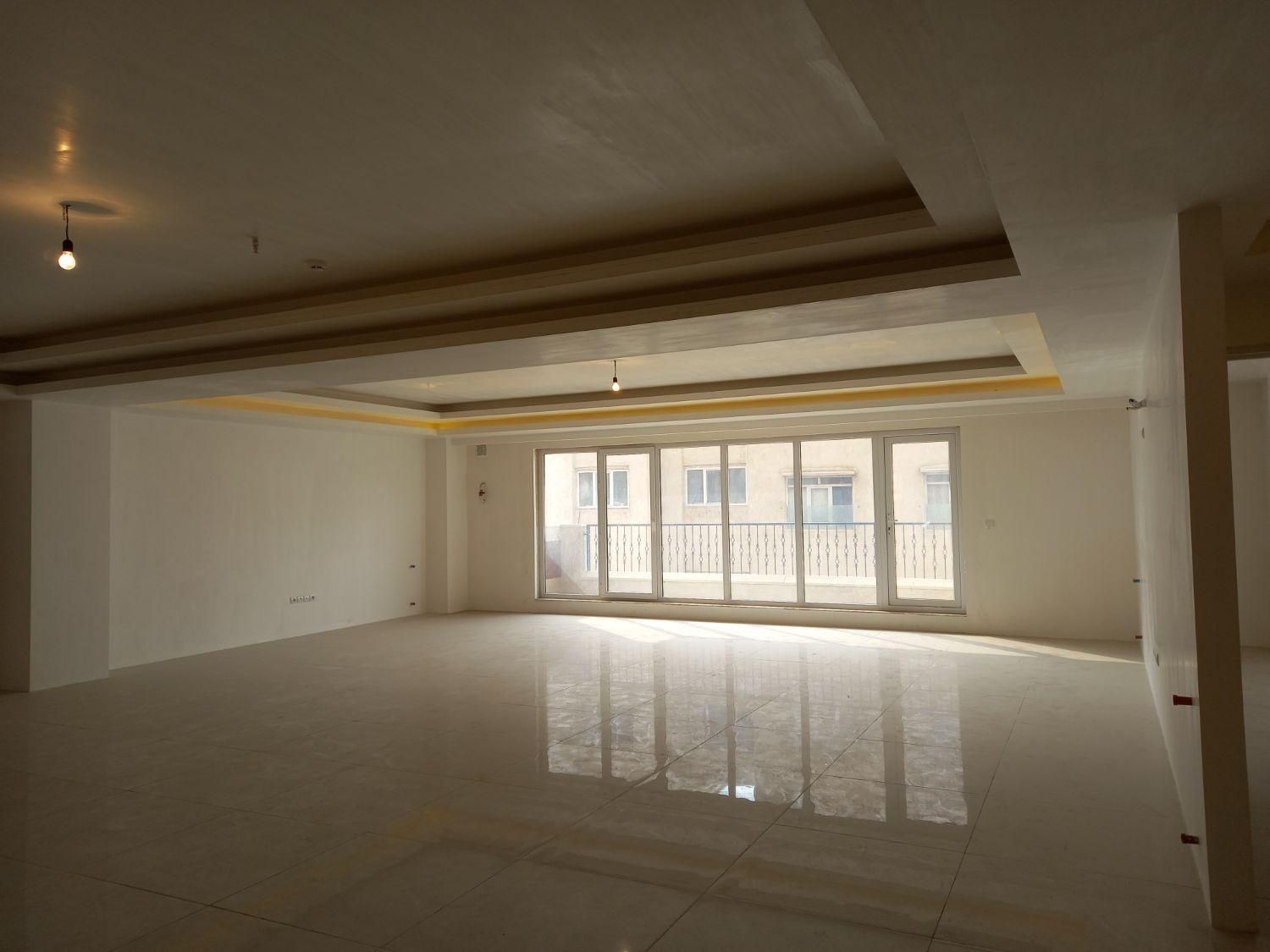 فروش آپارتمان۲۶۲متر۴خوابه(مستردار)ولیعصرجنوبی|فروش آپارتمان|تبریز, |دیوار