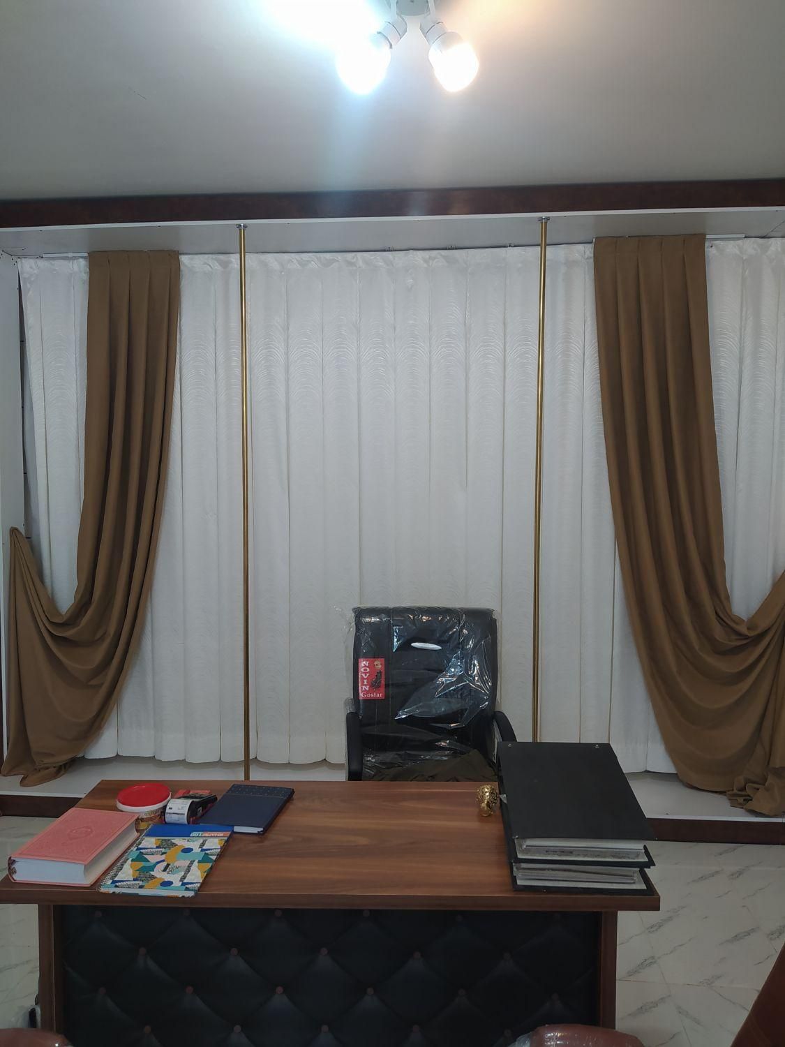 انواع پرده پلیسه مینی‌مال پانچ زبرا نخی عمودی|پرده، رانر، رومیزی|لردگان, |دیوار