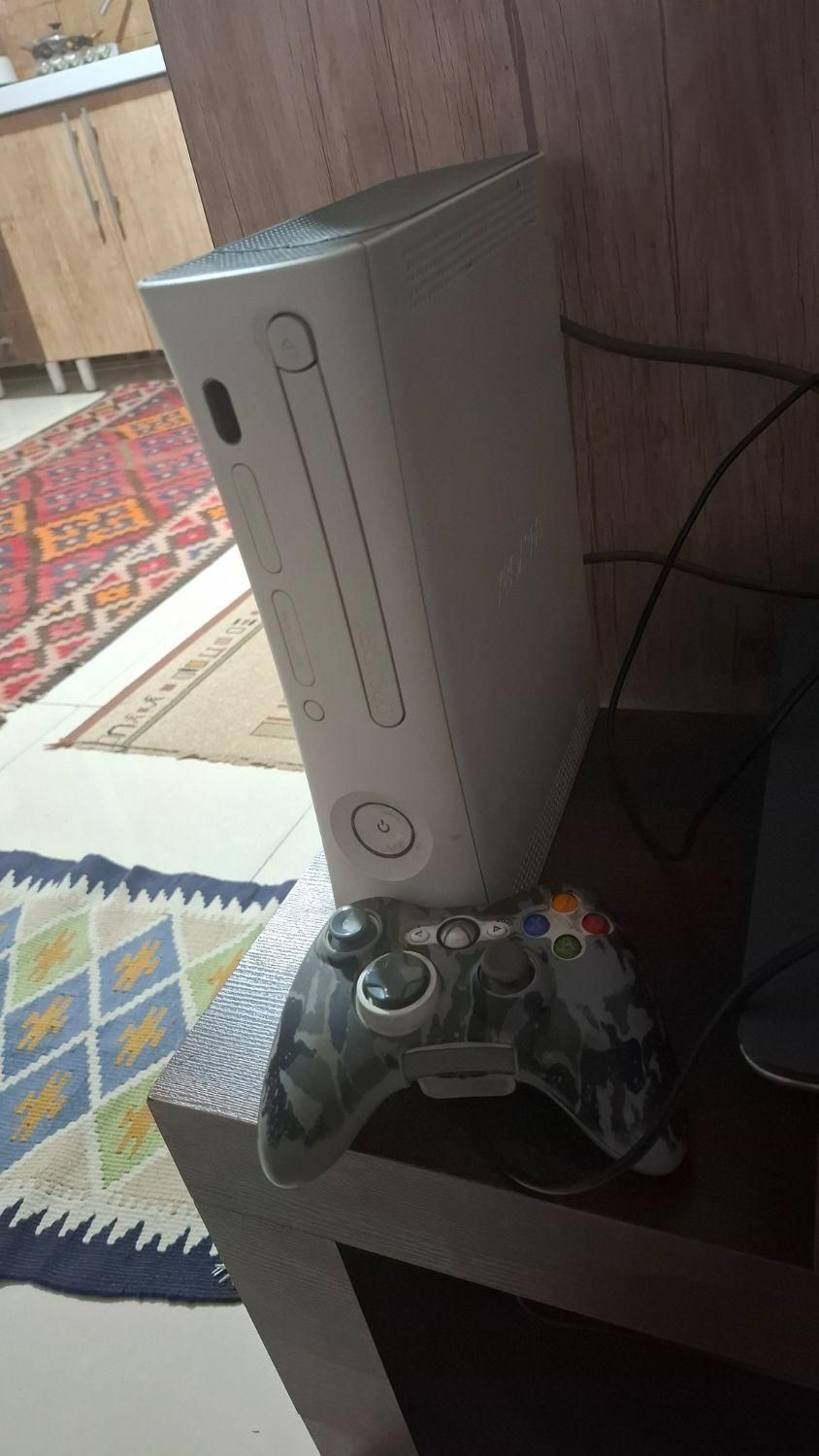 Xbox 360|کنسول، بازی ویدئویی و آنلاین|رودهن, |دیوار