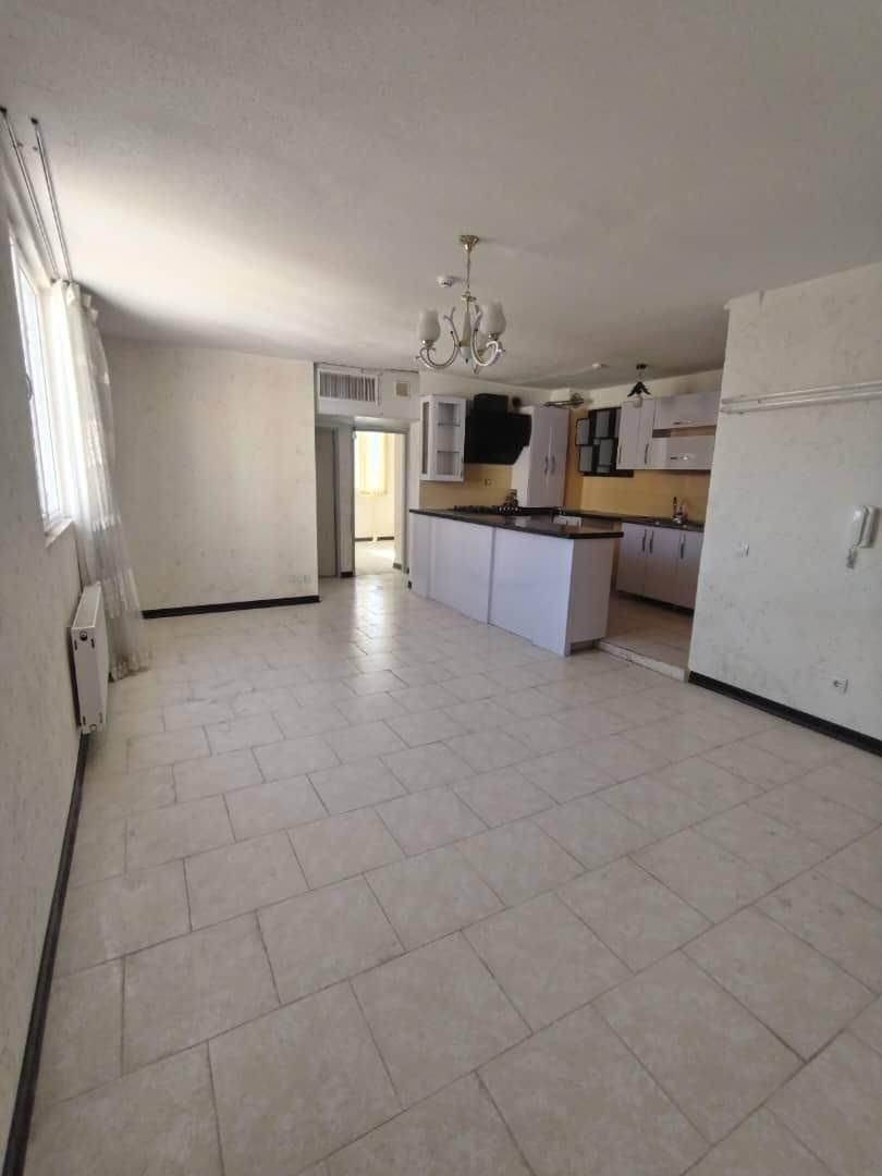 فروش آپارتمان ۹۵ متری ۲ خوابه|فروش آپارتمان|صدرا-فارس, فاز ۱|دیوار