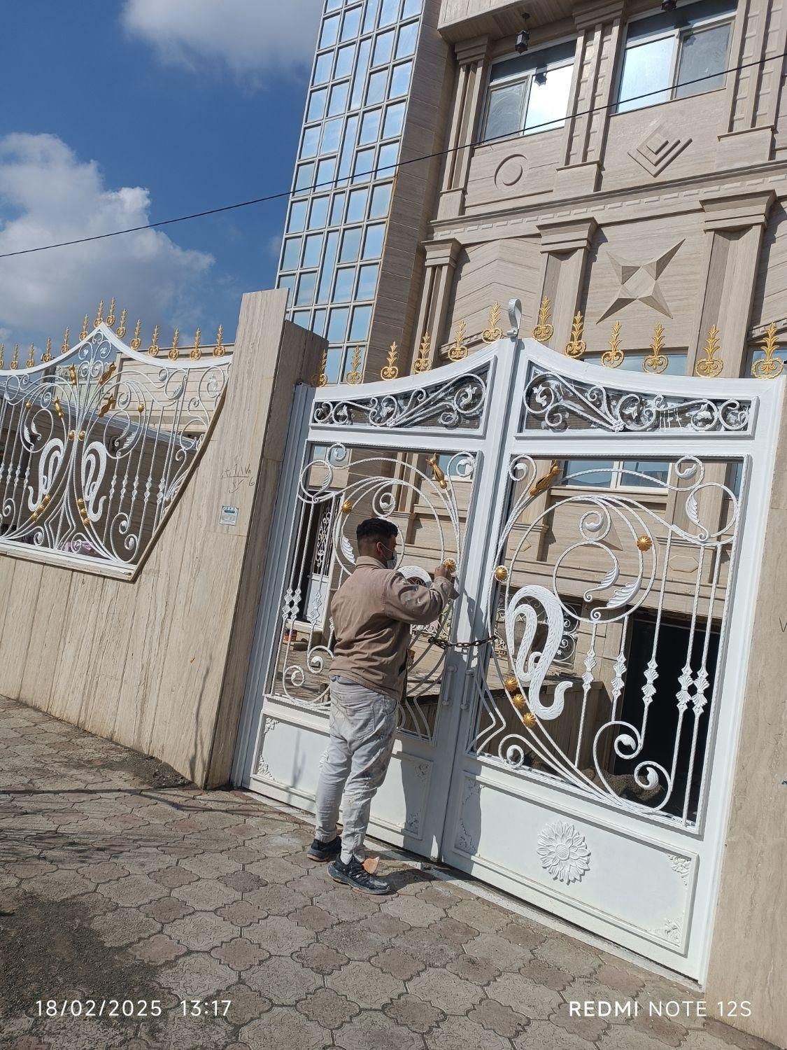 نقاش ساختمان هستم با بهترین قیمت|خدمات پیشه و مهارت|سبزوار, کاشفی شمالی (دادگستری)|دیوار