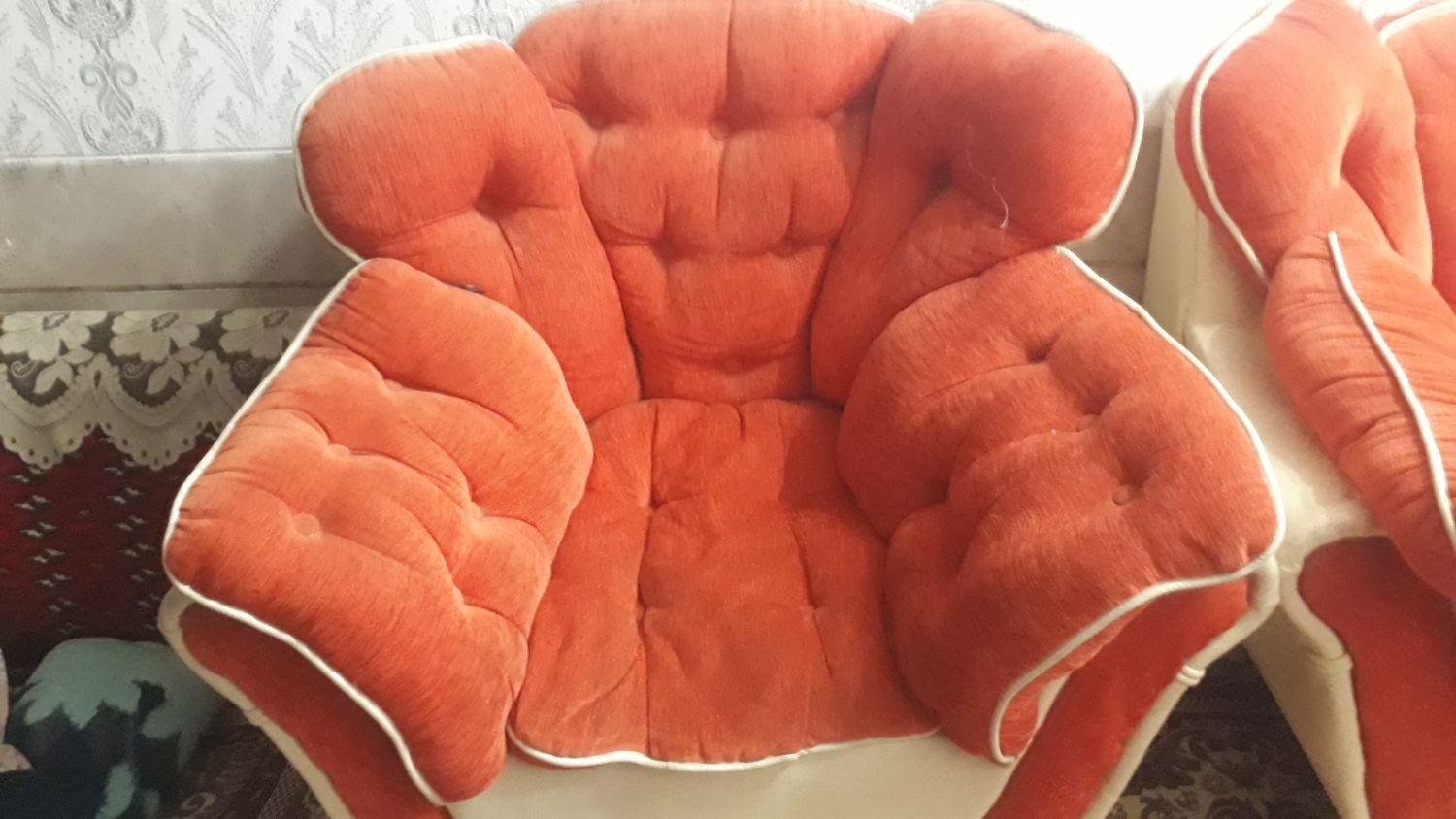 مبل راحت وتمیز وسبک|مبلمان خانگی و میز عسلی|سمنان, |دیوار