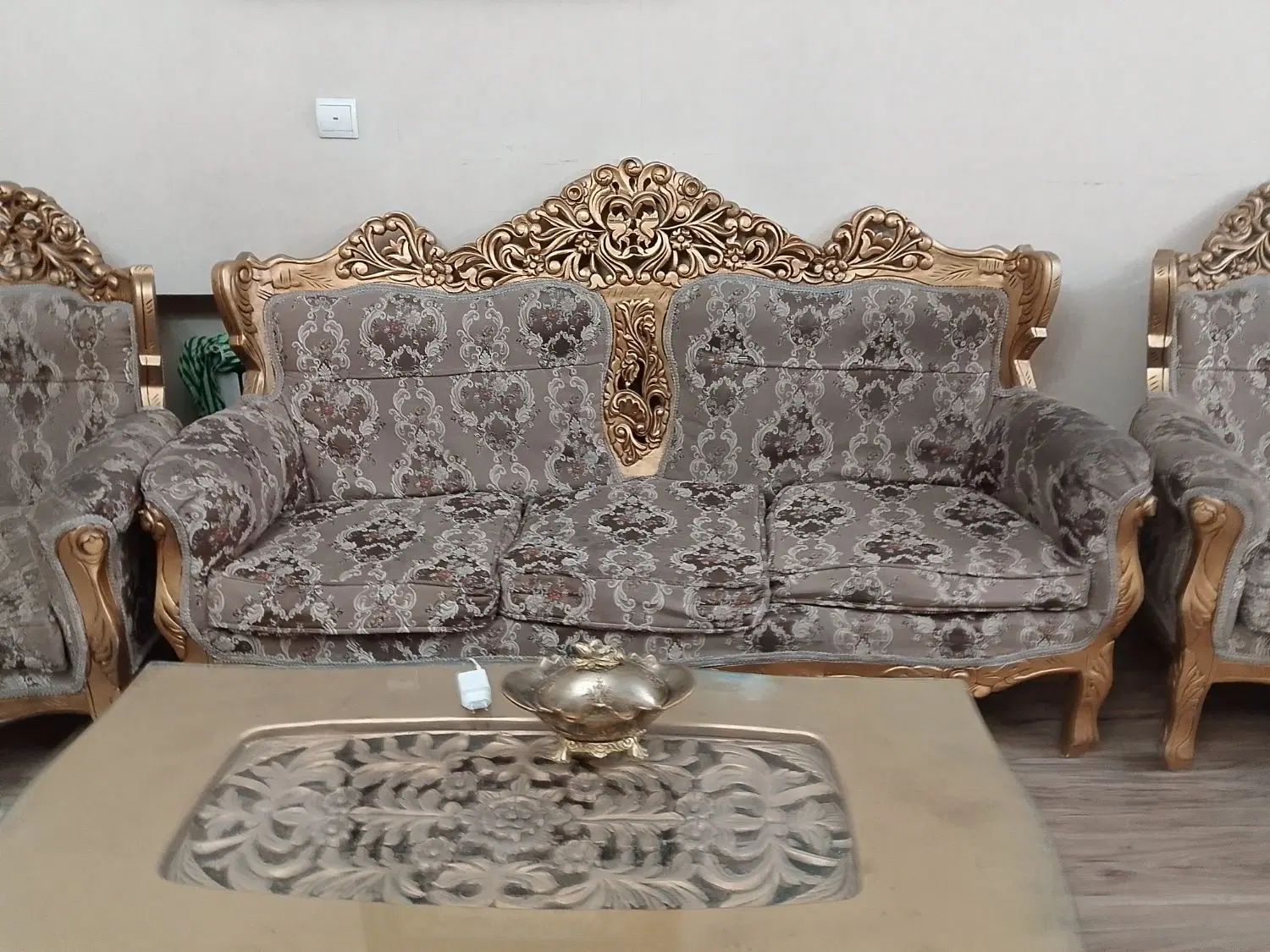 مبل و غذاخوری چوب کاملا سالم|مبلمان خانگی و میز عسلی|تهران, ستارخان|دیوار