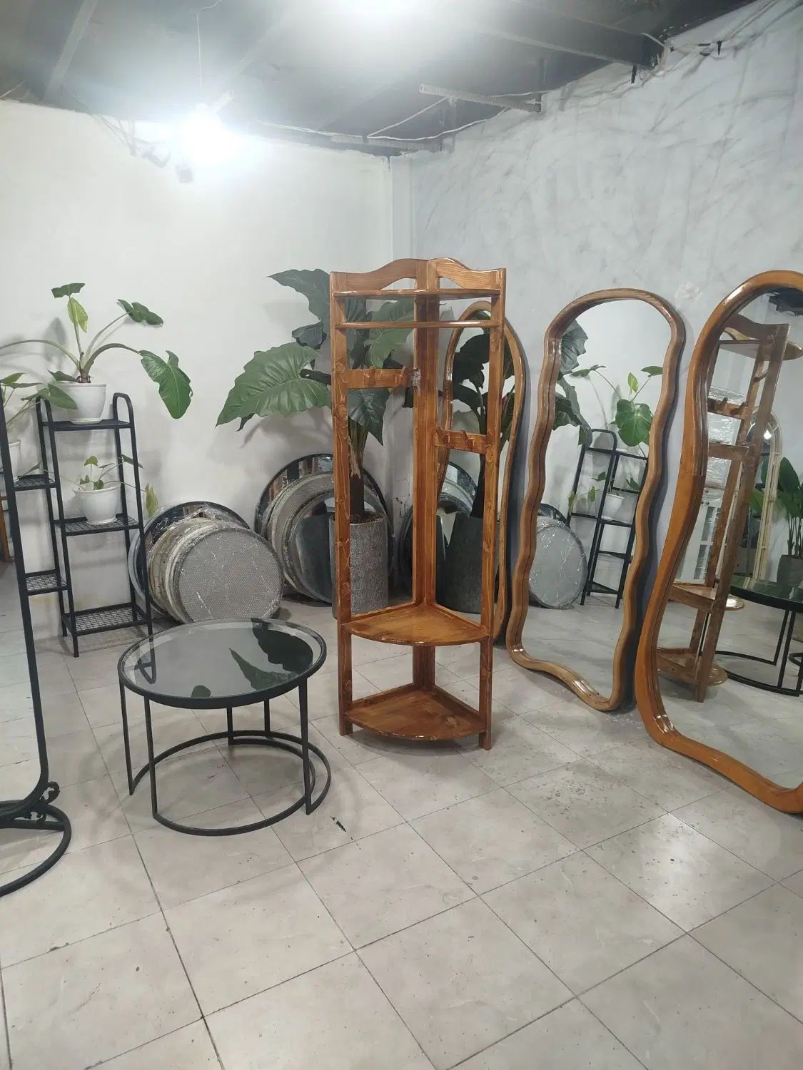 چوب لباسی کنجی|بندرخت و رخت‌آویز|تهران, شهید رجایی|دیوار