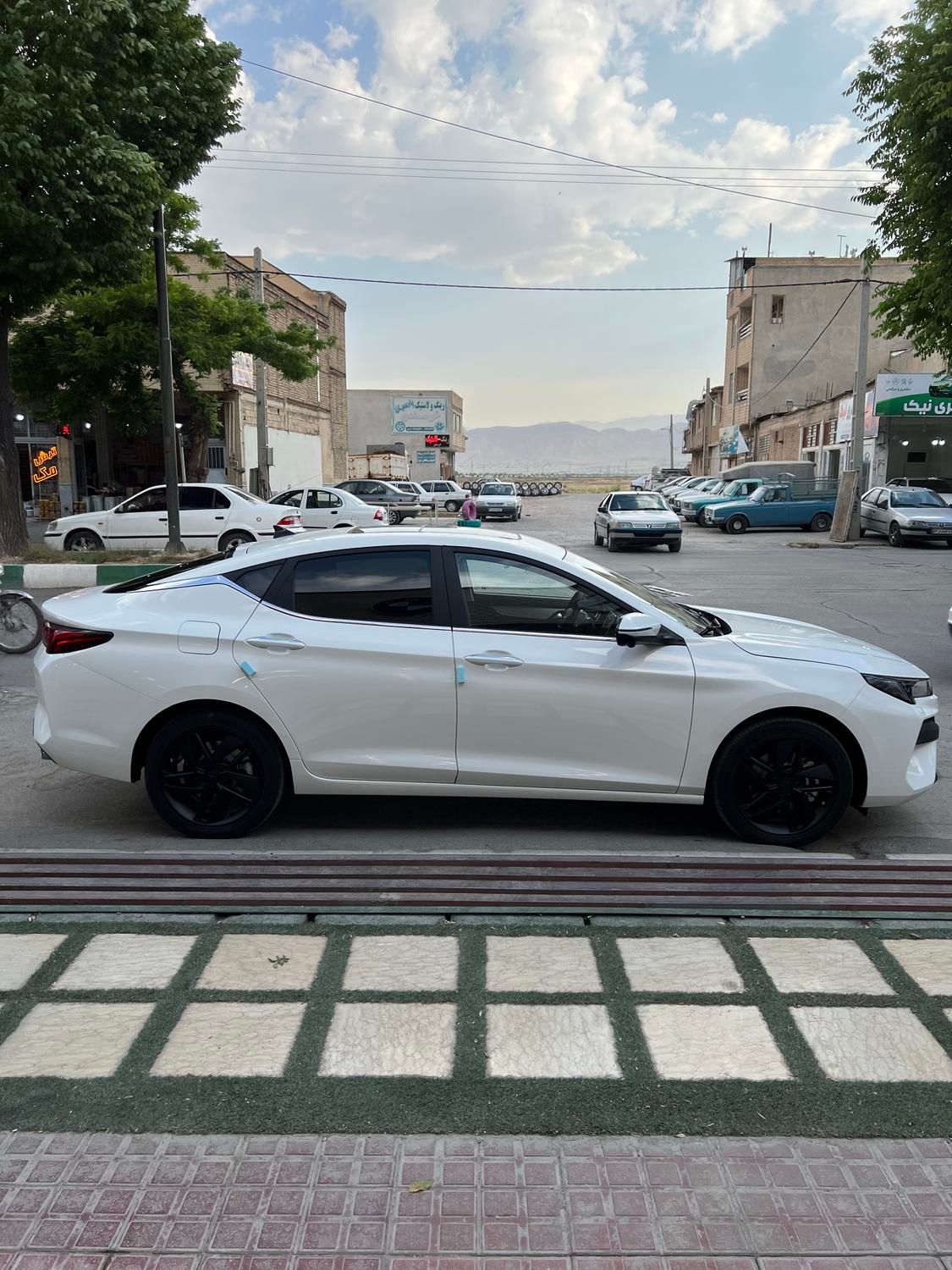 کی ام سی جی7 1404 سفید|خودرو سواری و وانت|شهرکرد, |دیوار