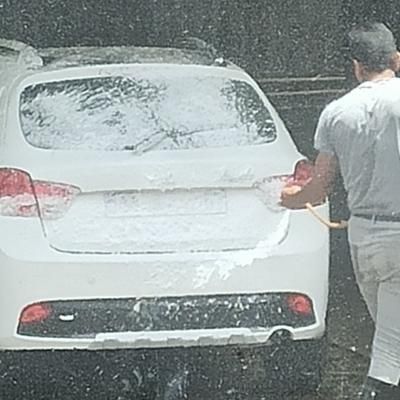 نیازمند نیرو کارواش|استخدام سرایداری و نظافت|ساوه, |دیوار