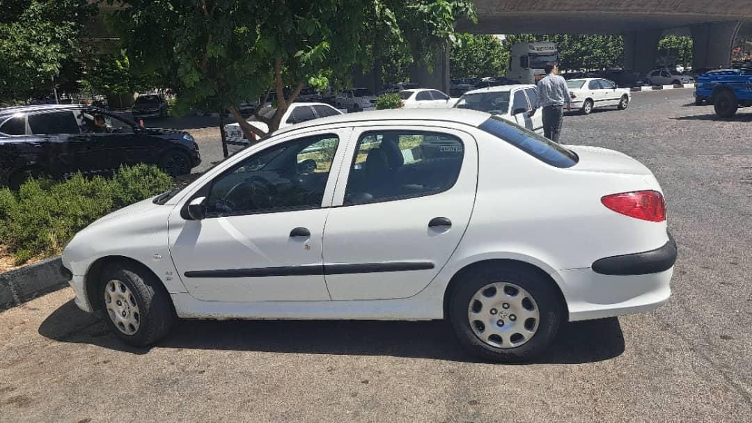 پژو 206 SD V8، مدل ۱۳۹۵|خودرو سواری و وانت|شیراز, فرهنگ شهر|دیوار